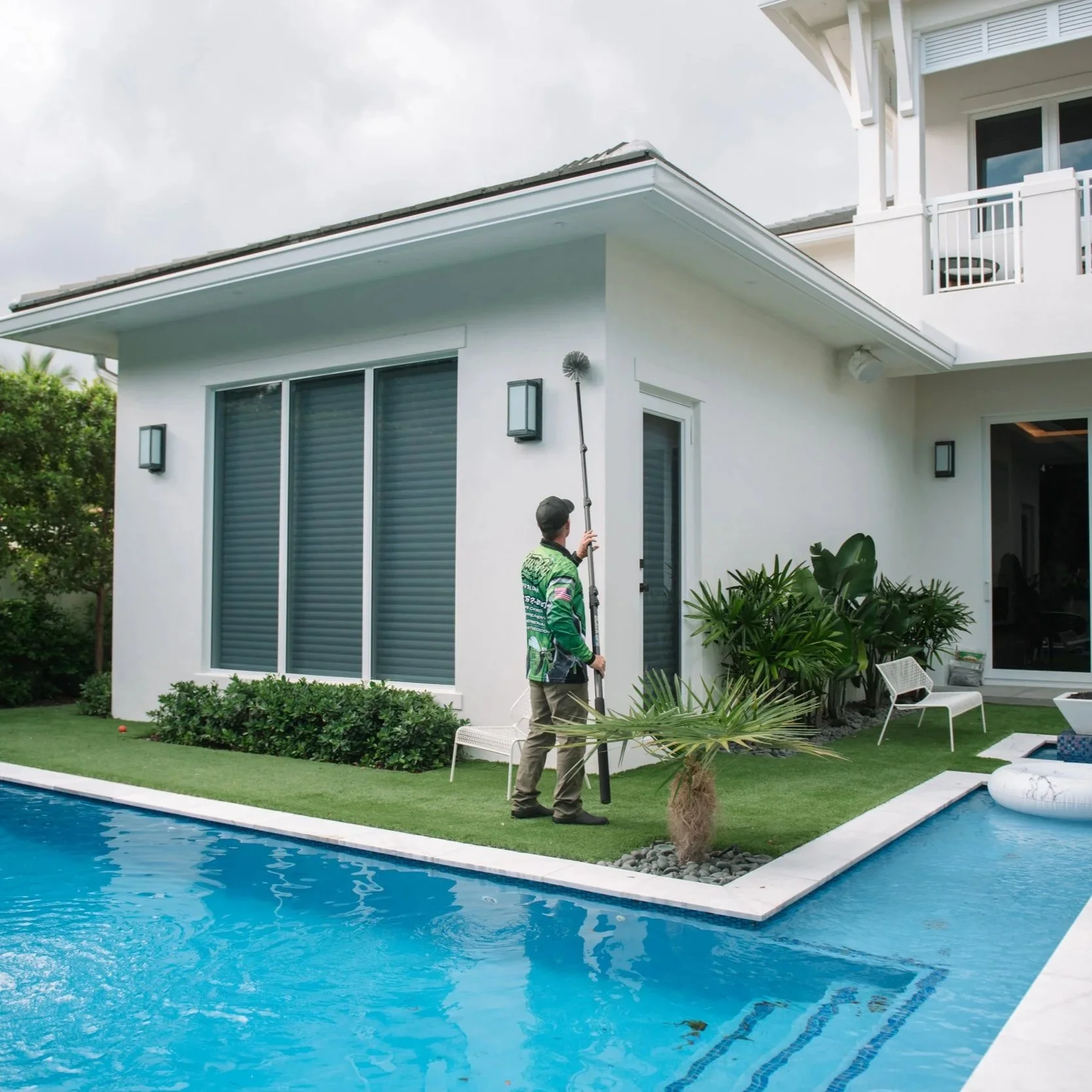 Why Carpenter Ants Are a Problem for South Florida Homes