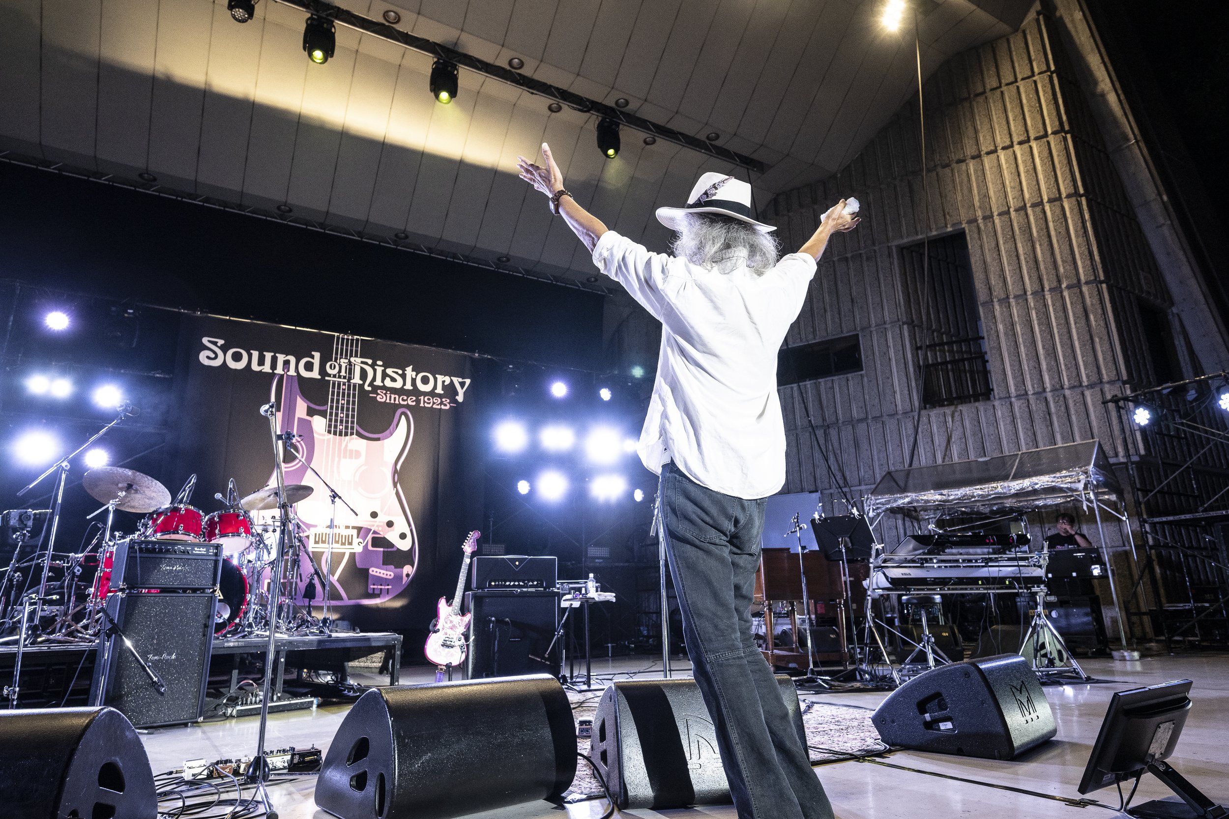 Char SOUND OF HISTORY-250.jpg