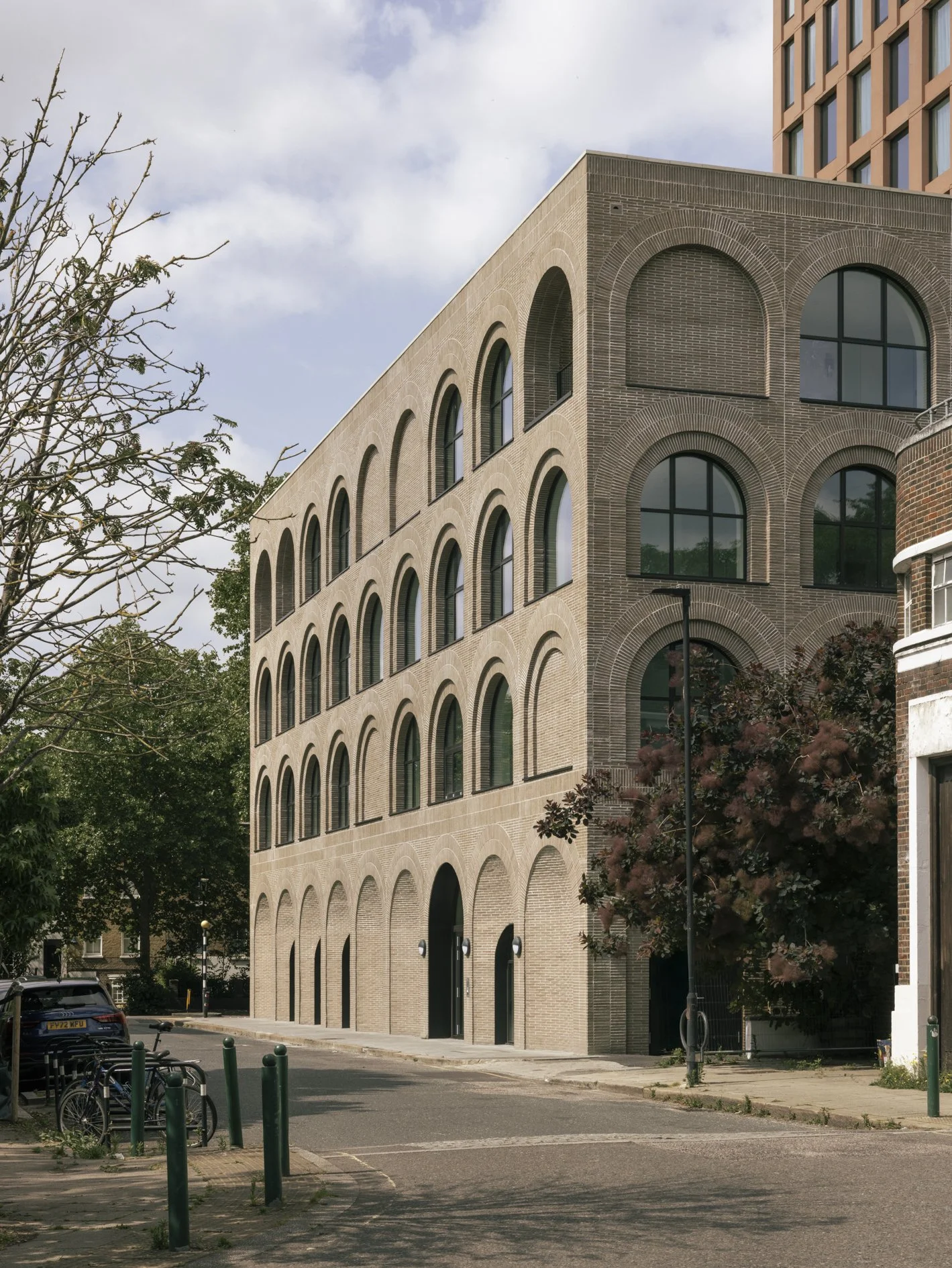 Low Res_Billy Bolton_Kyson_Lambeth Mission_038-Edit.jpg