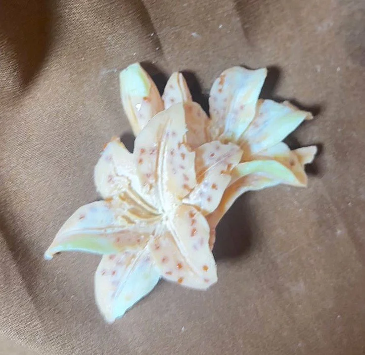 Medium Water Lily.jpg