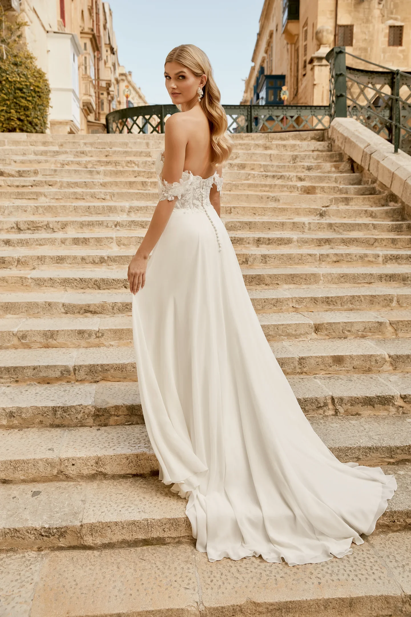 44485_FB_Sincerity-Bridal_1.webp