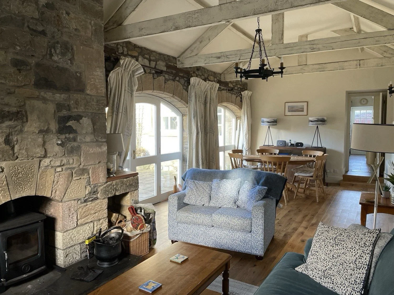 Living Room.jpg