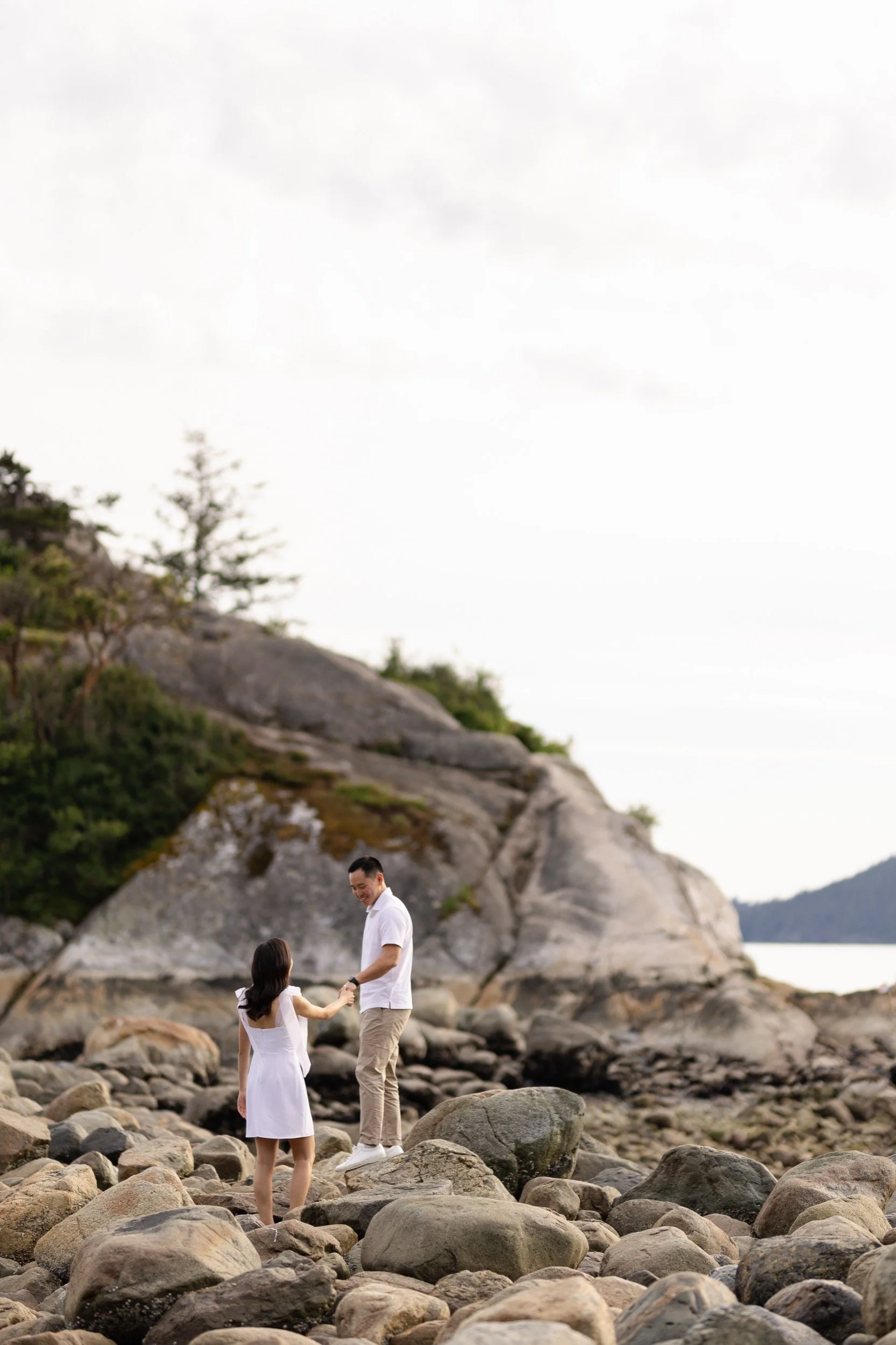 whyte-cliff-park-engagement9.jpg