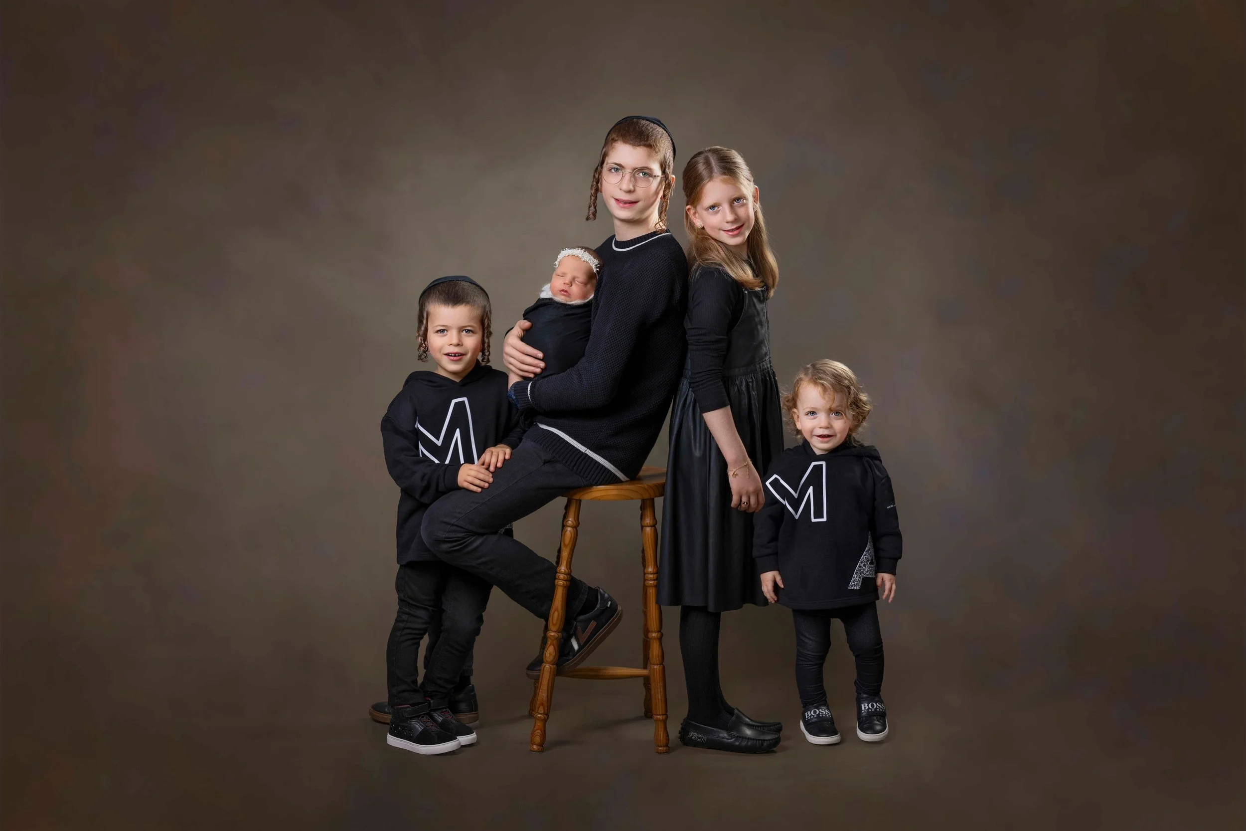 Delly photography, Stamford Hill, Golders Green, London, newborn, children, upsherin, outdoor, studio
