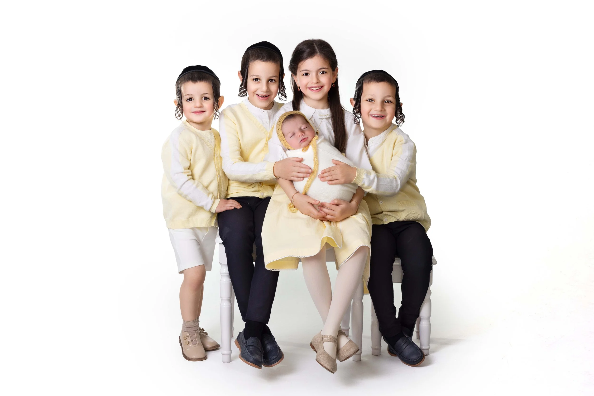 Delly photography, Stamford Hill, Golders Green, London, newborn, children, upsherin, outdoor, studio