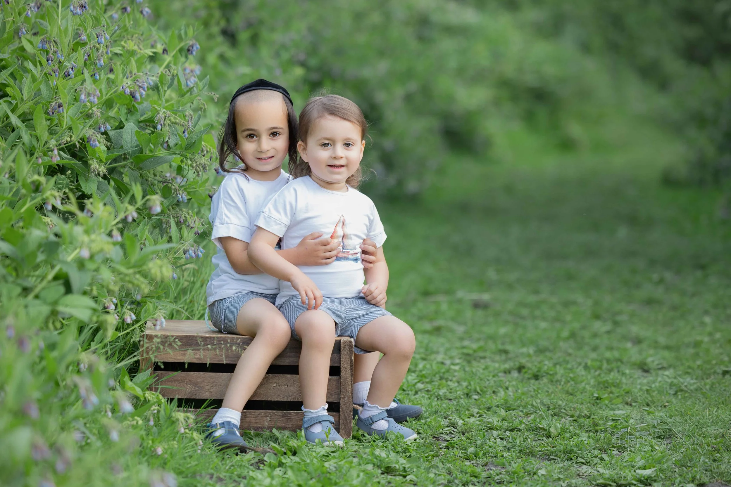 delly photography, Stamford Hill, Golders Green, London, newborn, children, upsherin, outdoor, studio
