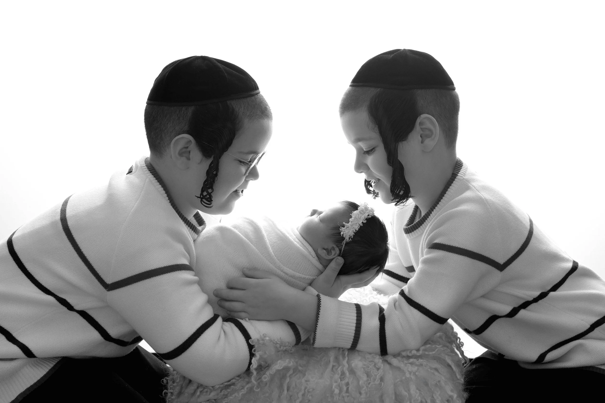 Delly photography, Stamford Hill, Golders Green, London, newborn, children, upsherin, outdoor, studio
