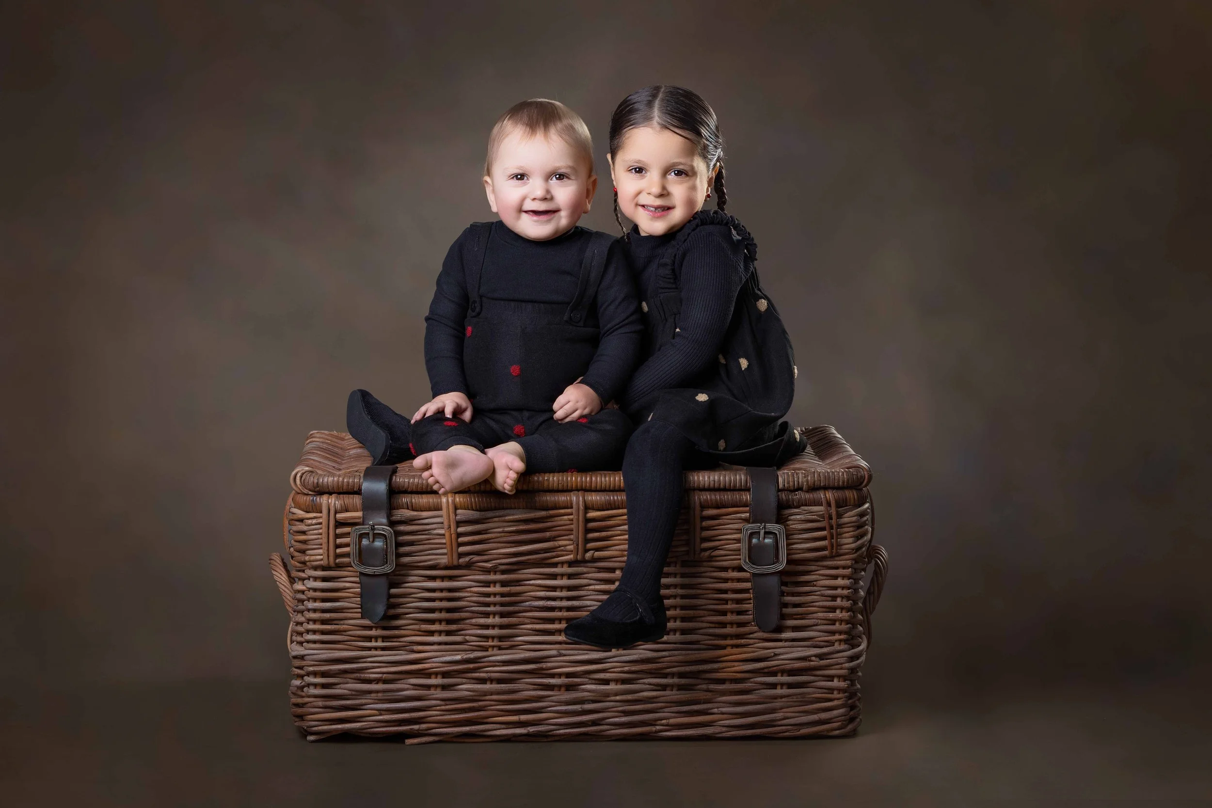 Delly photography, Stamford Hill, Golders Green, London, newborn, children, upsherin, outdoor, studio