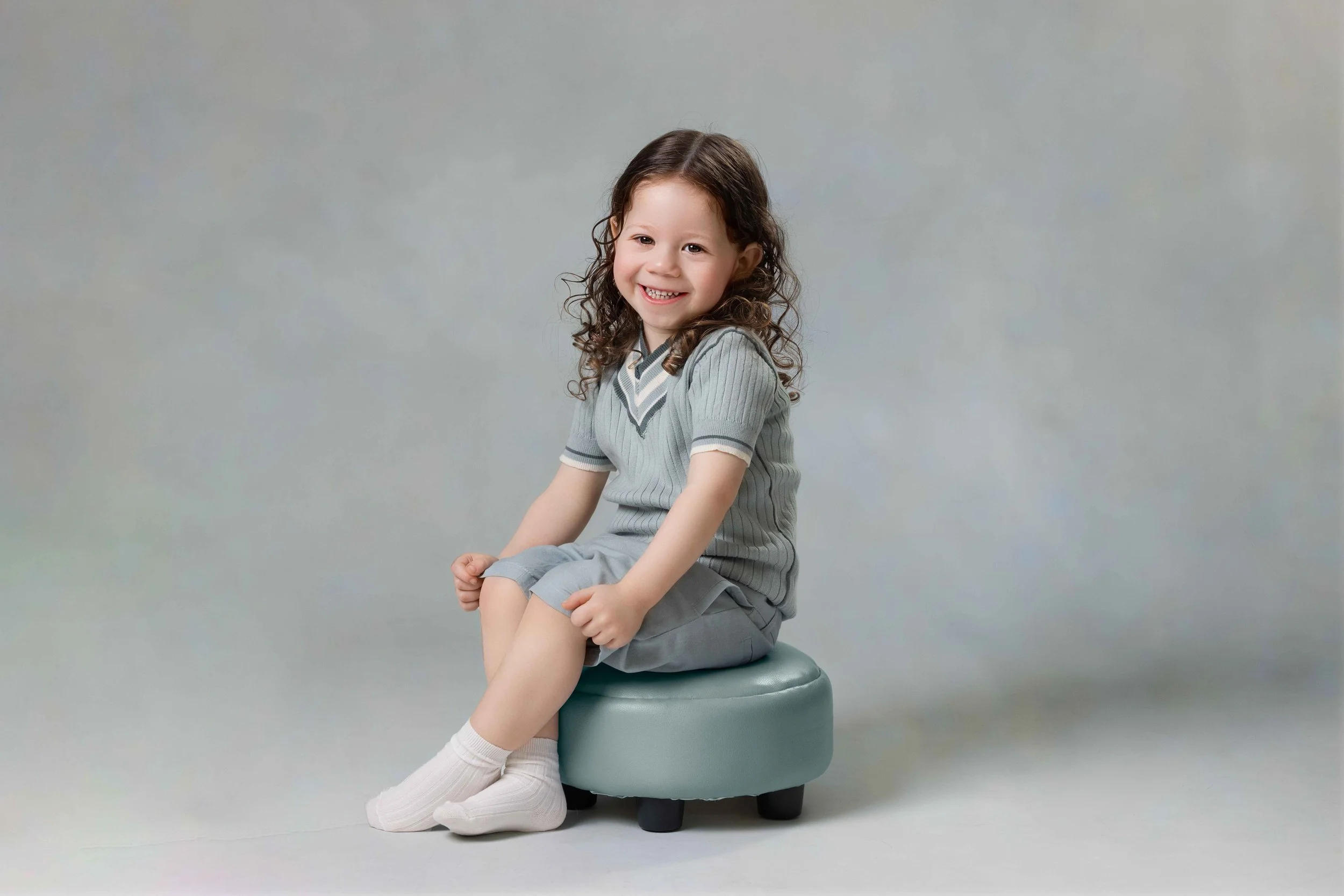 delly photography, Stamford Hill, Golders Green, London, newborn, children, upsherin, outdoor, studio
