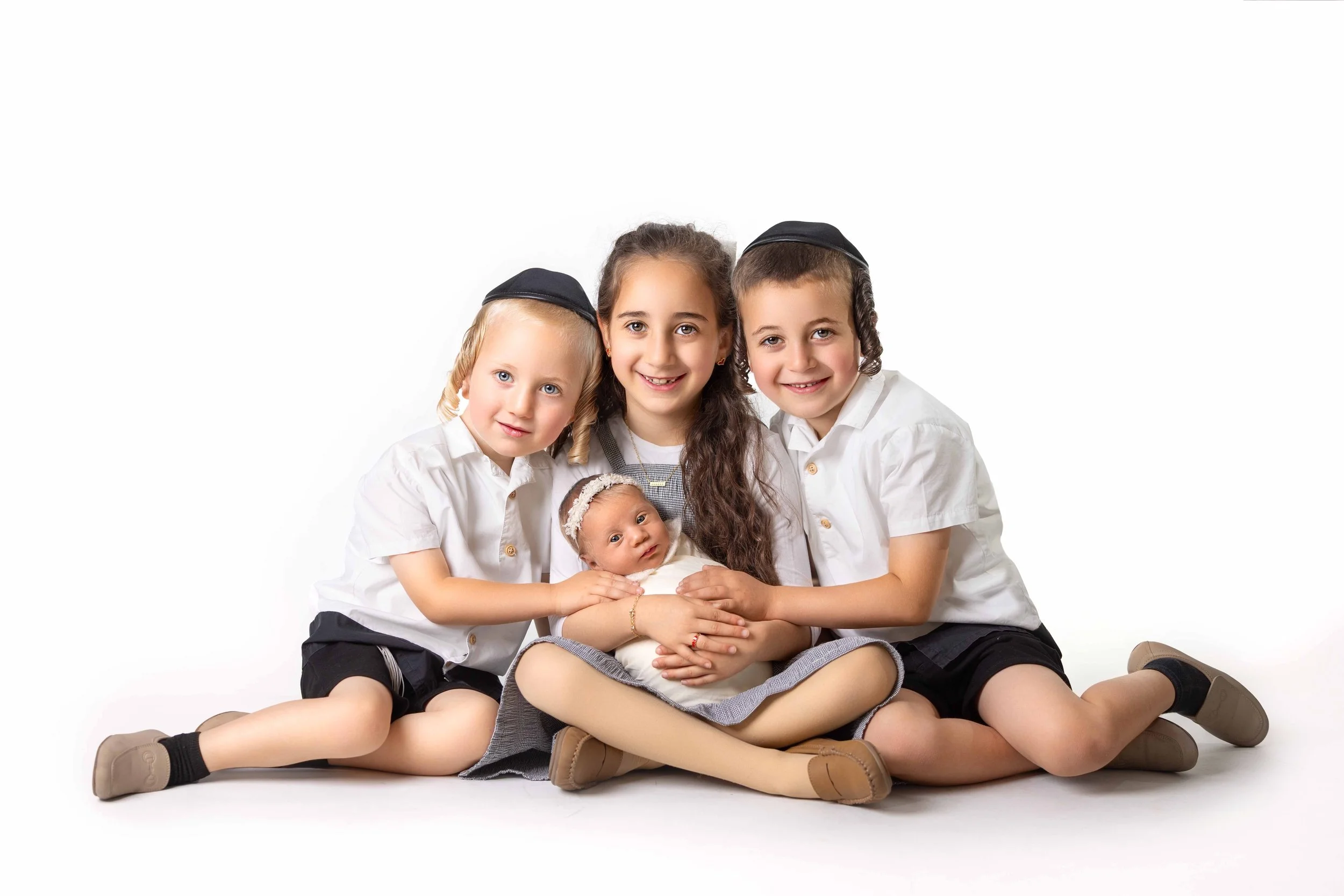 Delly photography, Stamford Hill, Golders Green, London, newborn, children, upsherin, outdoor, studio
