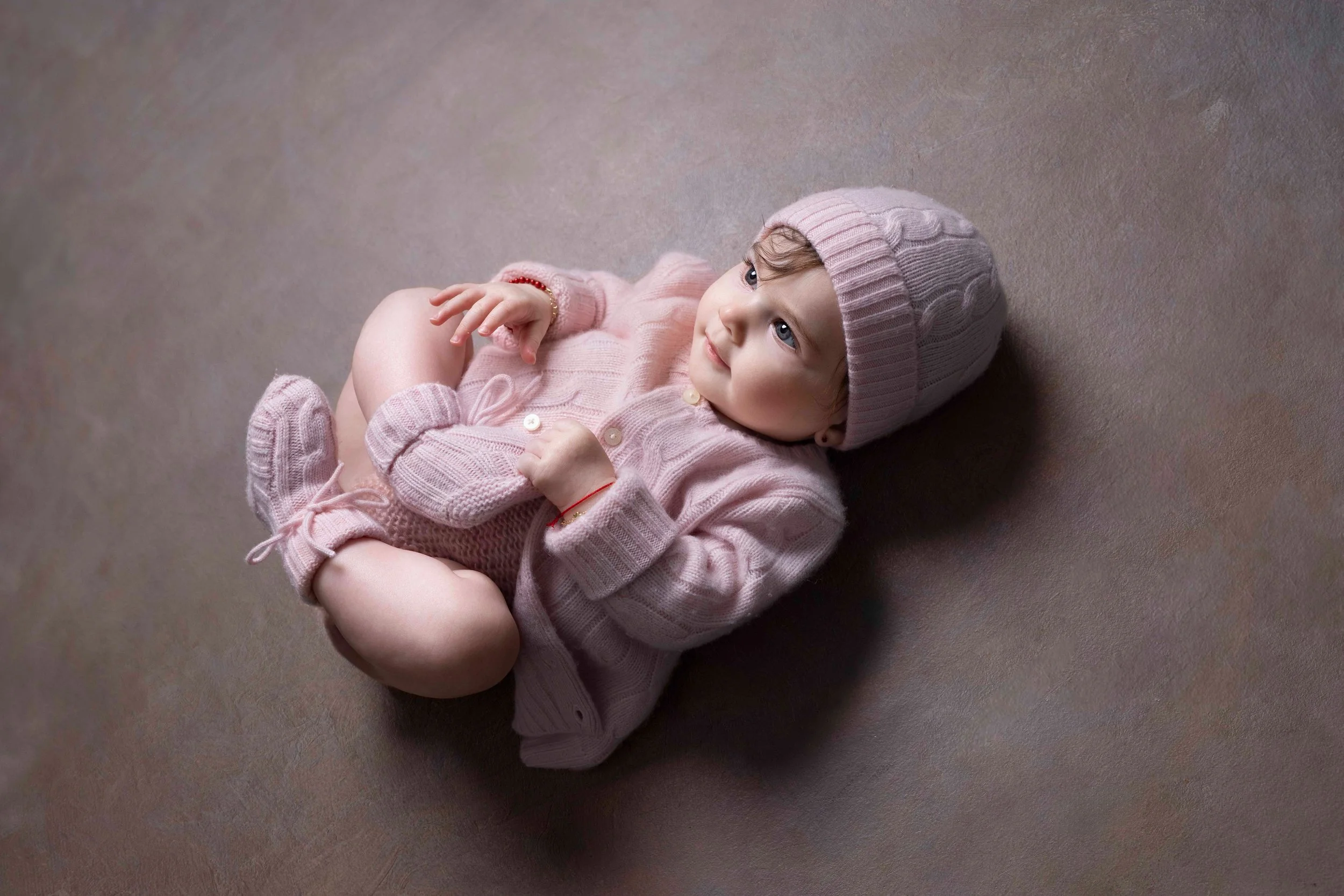 delly photography, Stamford Hill, Golders Green, London, newborn, children, upsherin, outdoor, studio