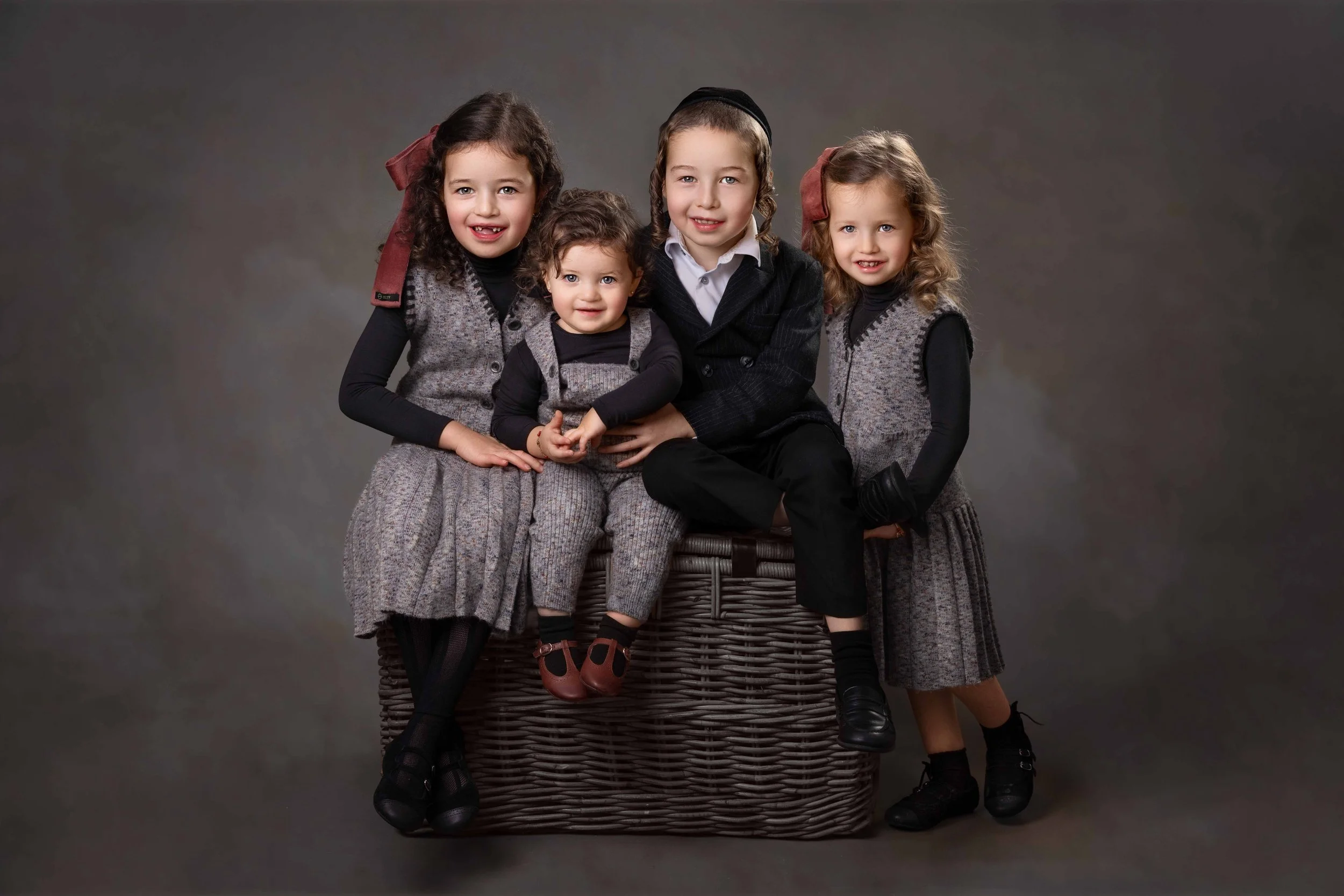 Delly photography, Stamford Hill, Golders Green, London, newborn, children, upsherin, outdoor, studio