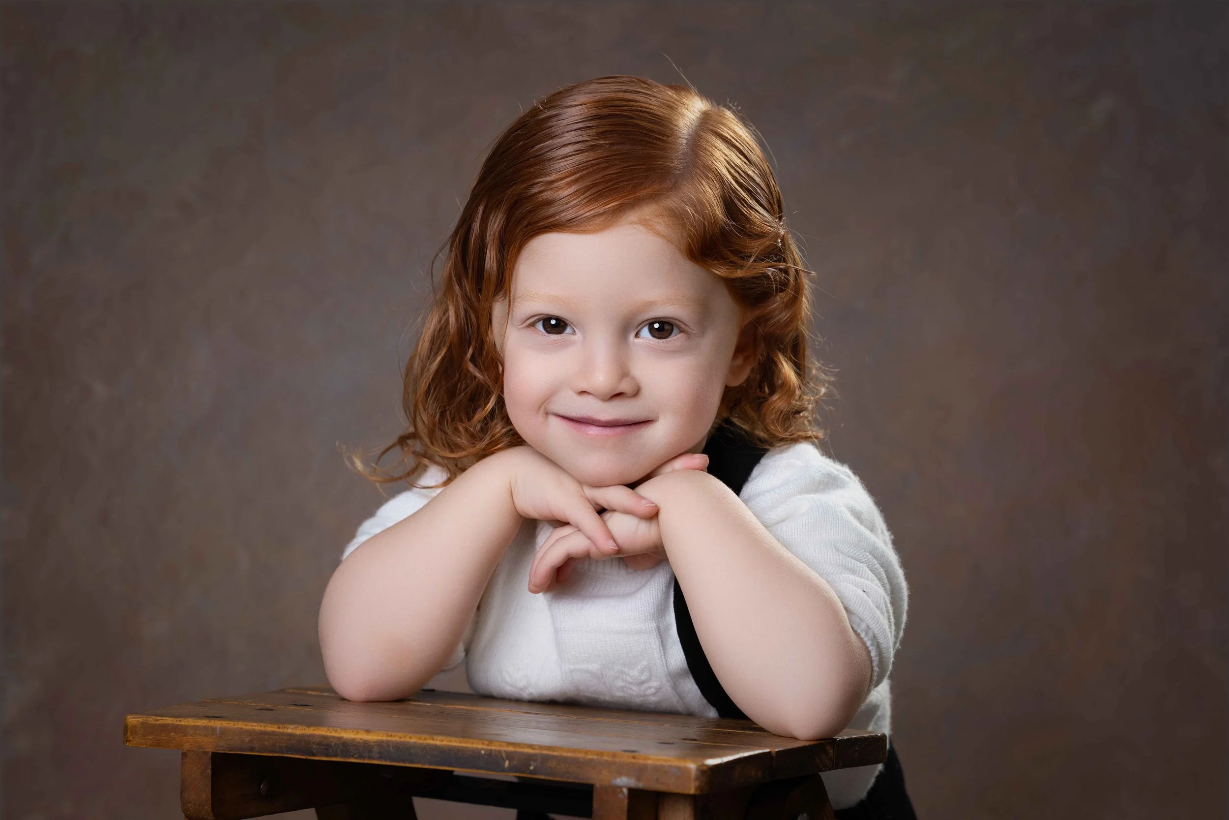 delly photography, Stamford Hill, Golders Green, London, newborn, children, upsherin, outdoor, studio