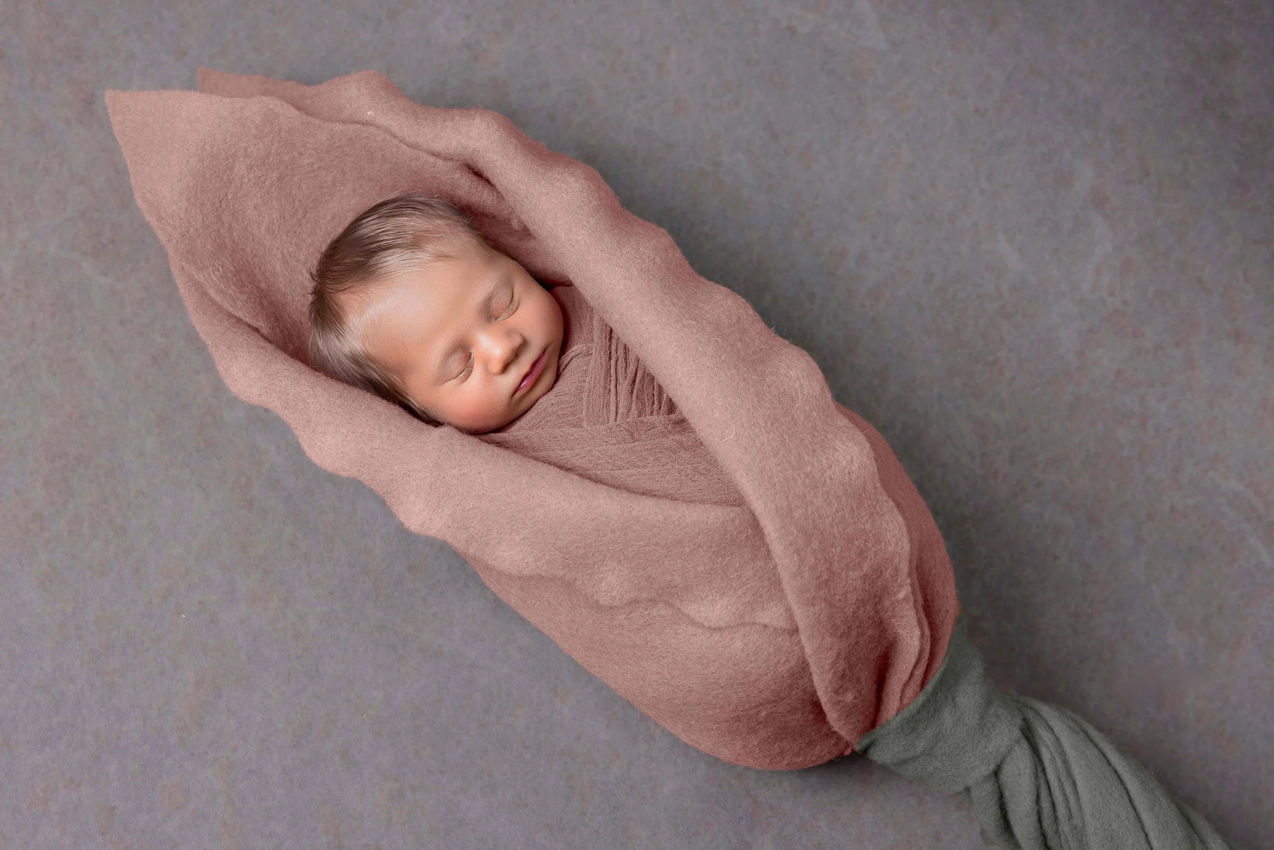 Delly photography, Stamford Hill, Golders Green, London, newborn, children, upsherin, outdoor, studio
