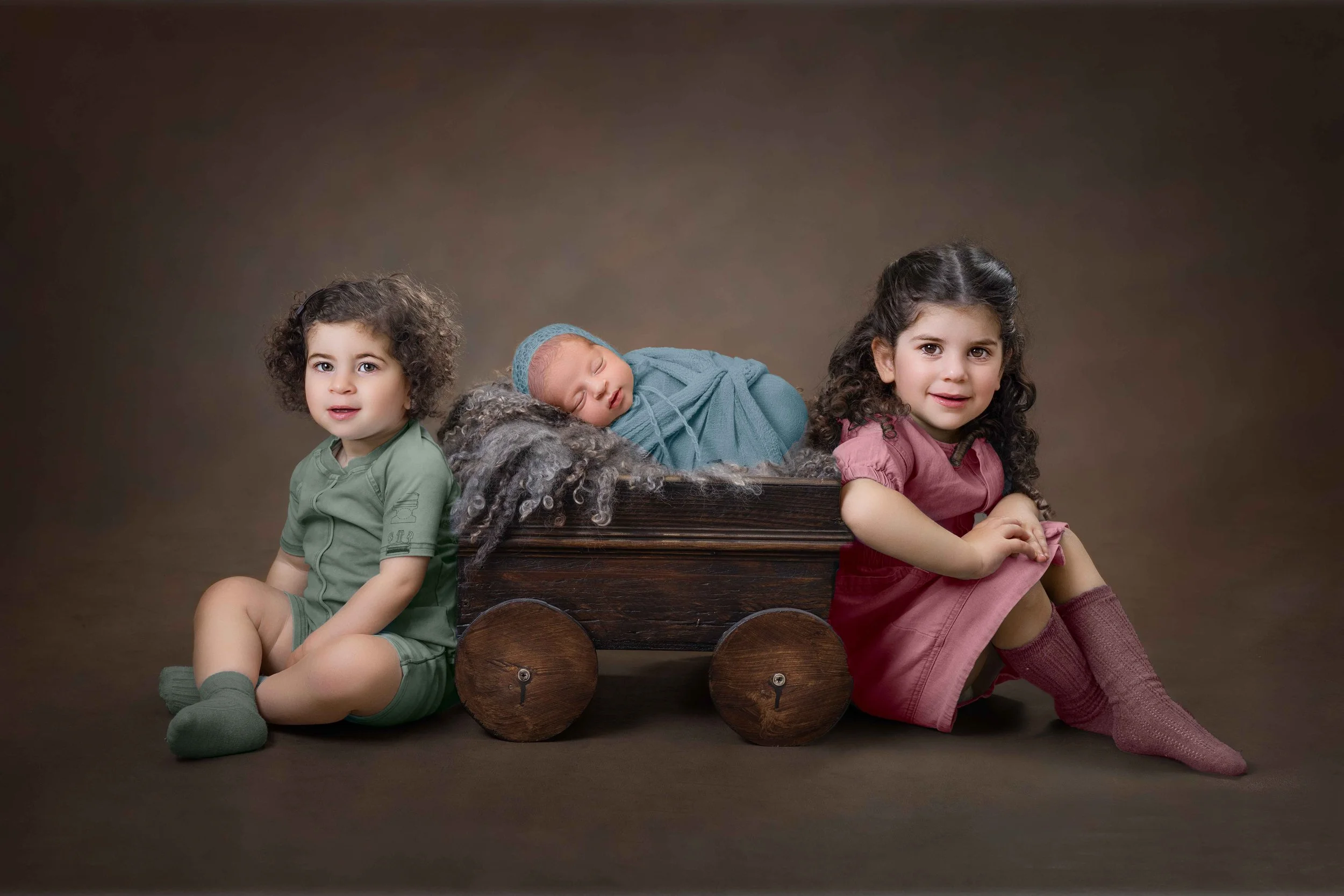 Delly photography, Stamford Hill, Golders Green, London, newborn, children, upsherin, outdoor, studio