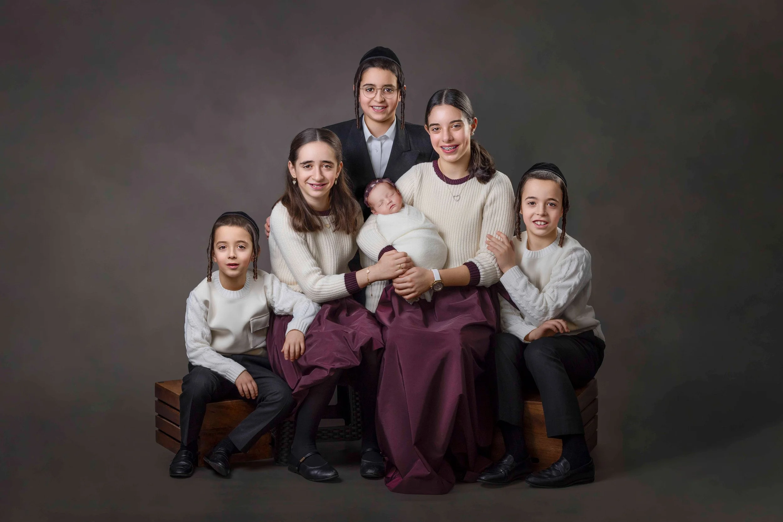 Delly photography, Stamford Hill, Golders Green, London, newborn, children, upsherin, outdoor, studio