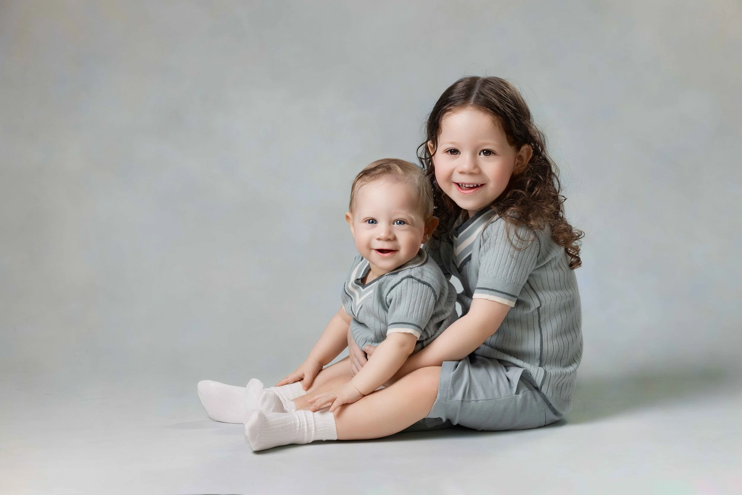 delly photography, Stamford Hill, Golders Green, London, newborn, children, upsherin, outdoor, studio