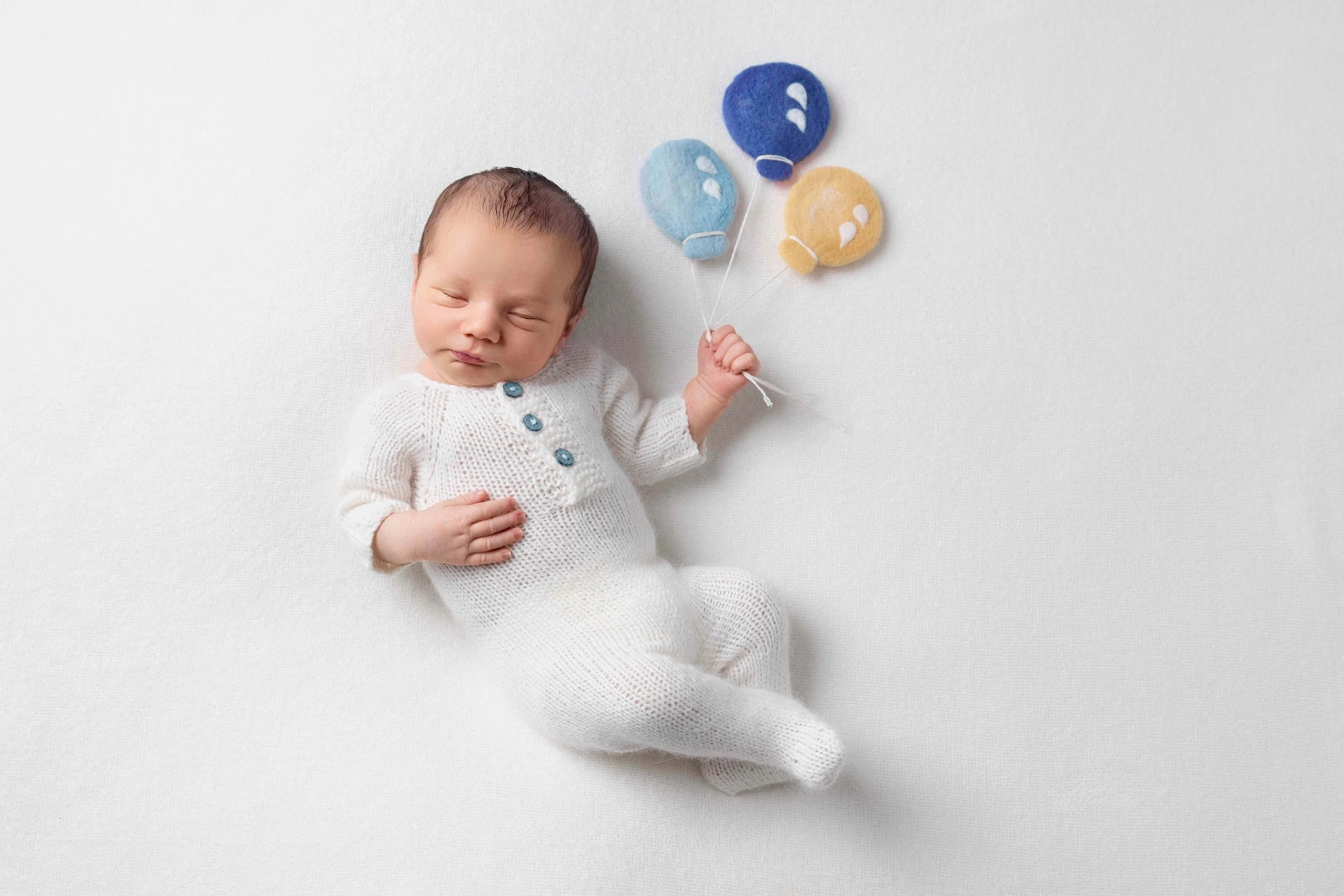 Delly photography, Stamford Hill, Golders Green, London, newborn, children, upsherin, outdoor, studio