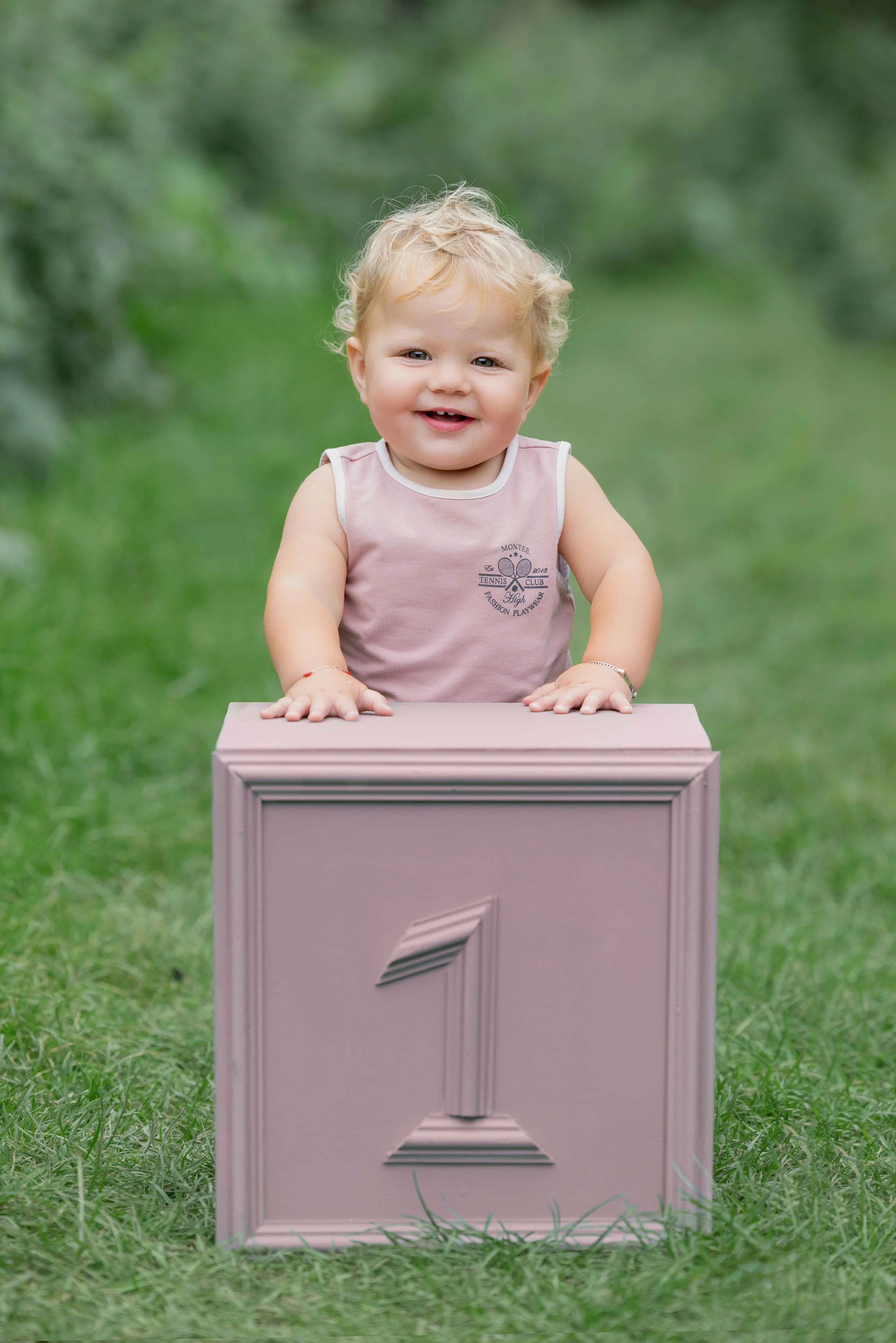 delly photography, Stamford Hill, Golders Green, London, newborn, children, upsherin, outdoor, studio
