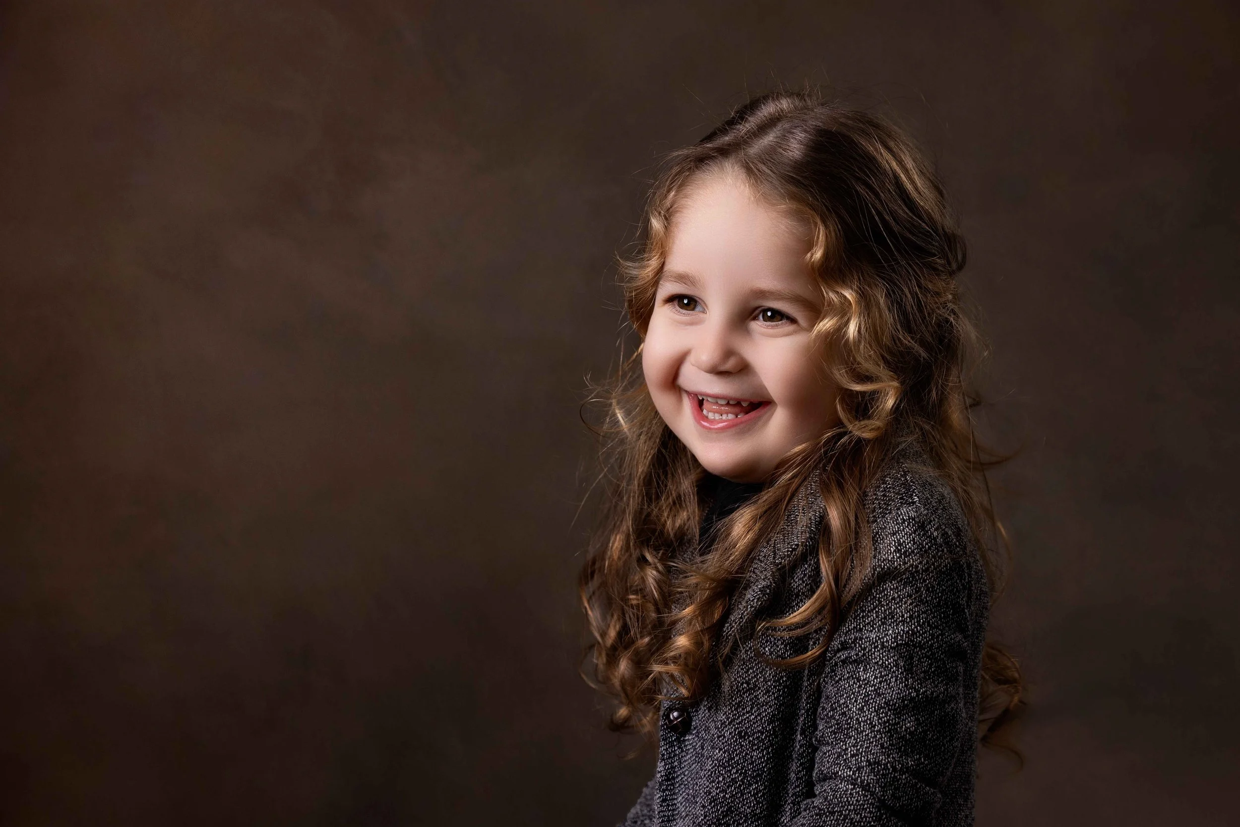 delly photography, Stamford Hill, Golders Green, London, newborn, children, upsherin, outdoor, studio