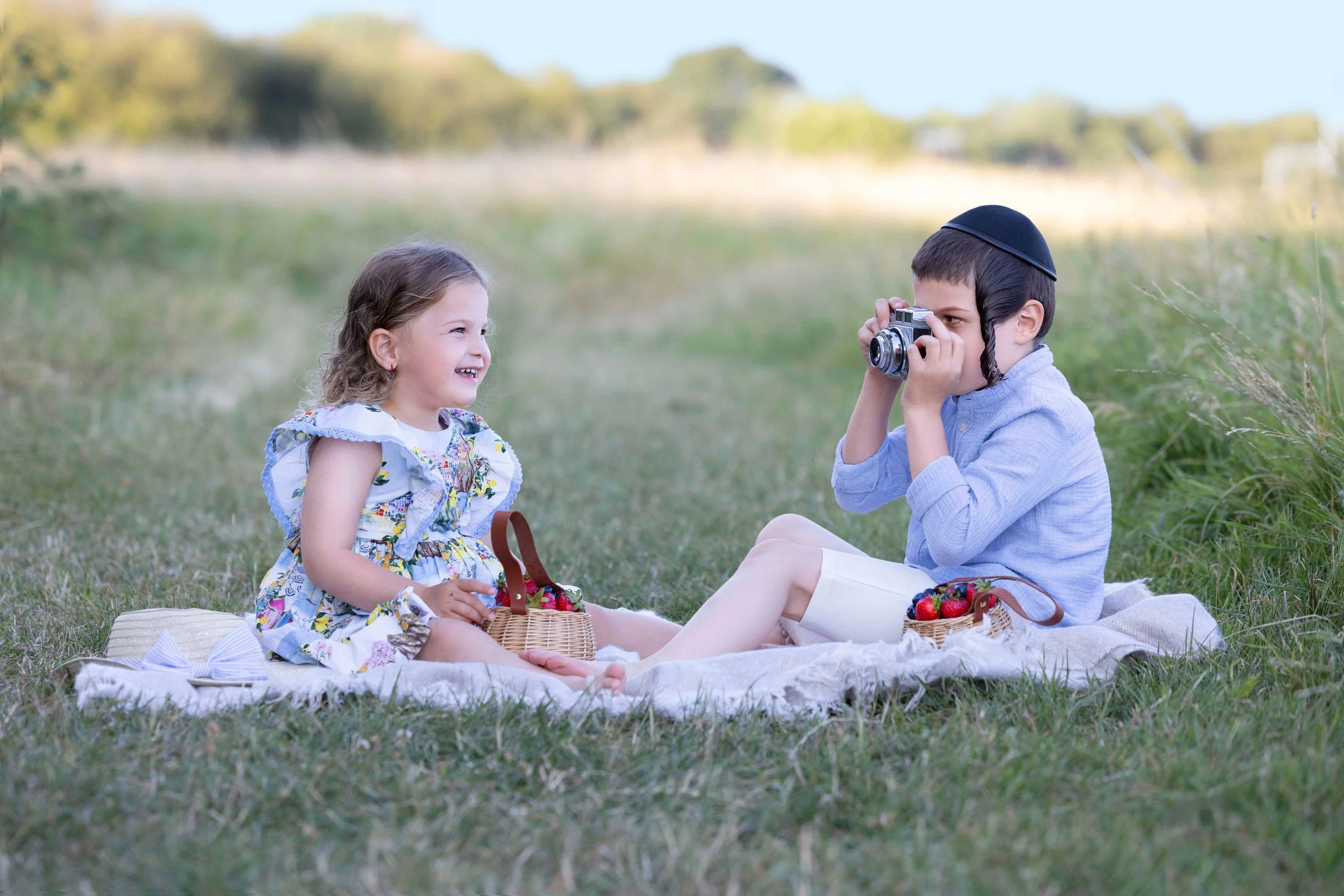 delly photography, Stamford Hill, Golders Green, London, newborn, children, upsherin, outdoor, studio