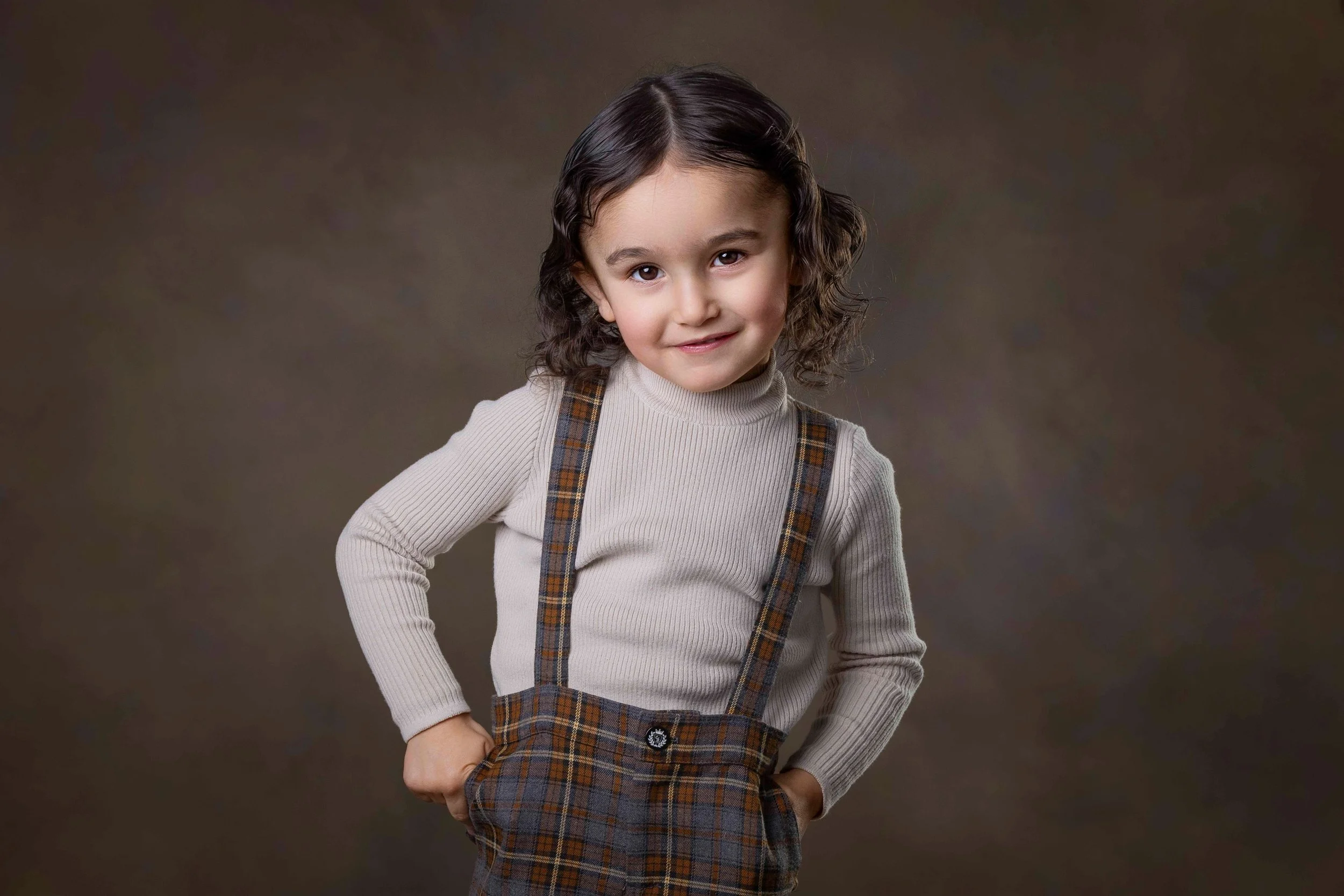 delly photography, Stamford Hill, Golders Green, London, newborn, children, upsherin, outdoor, studio