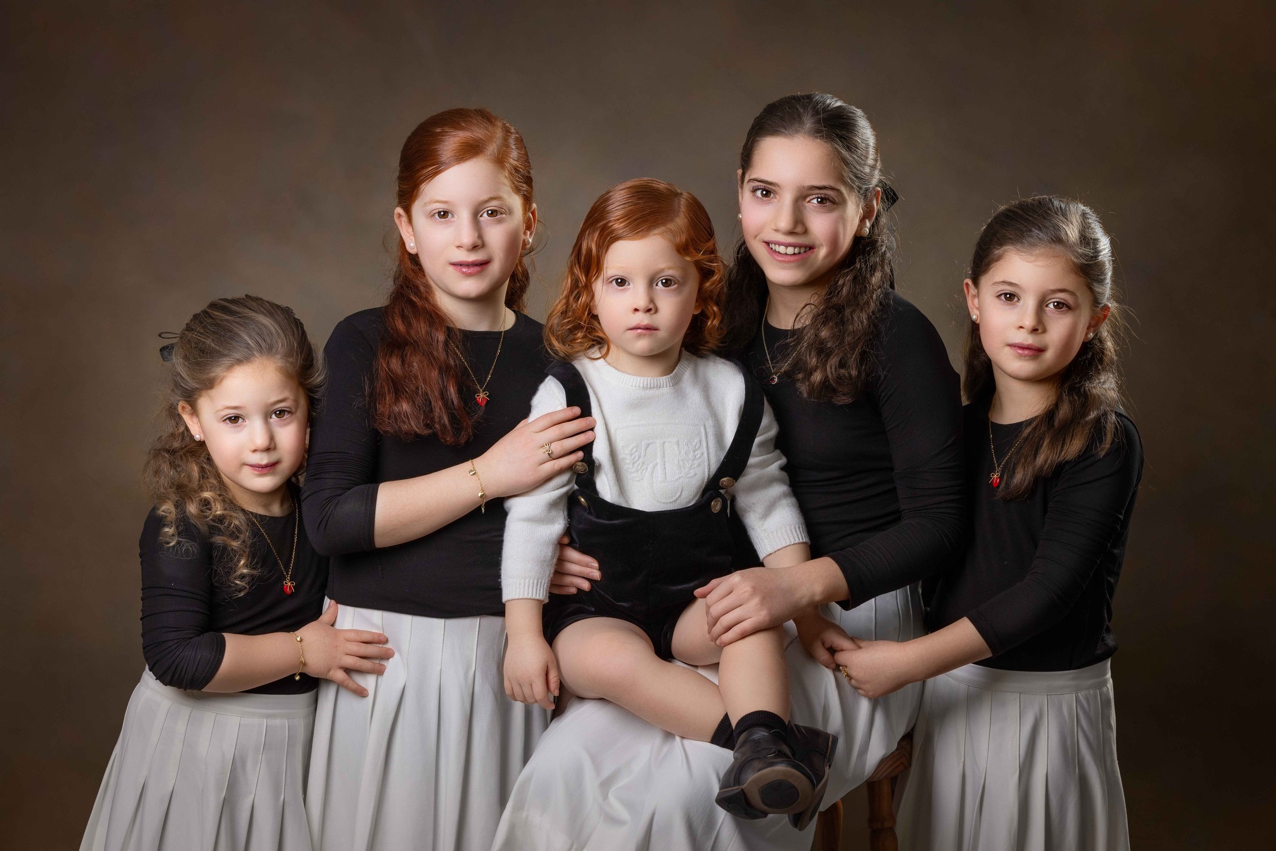 delly photography, Stamford Hill, Golders Green, London, newborn, children, upsherin, outdoor, studio