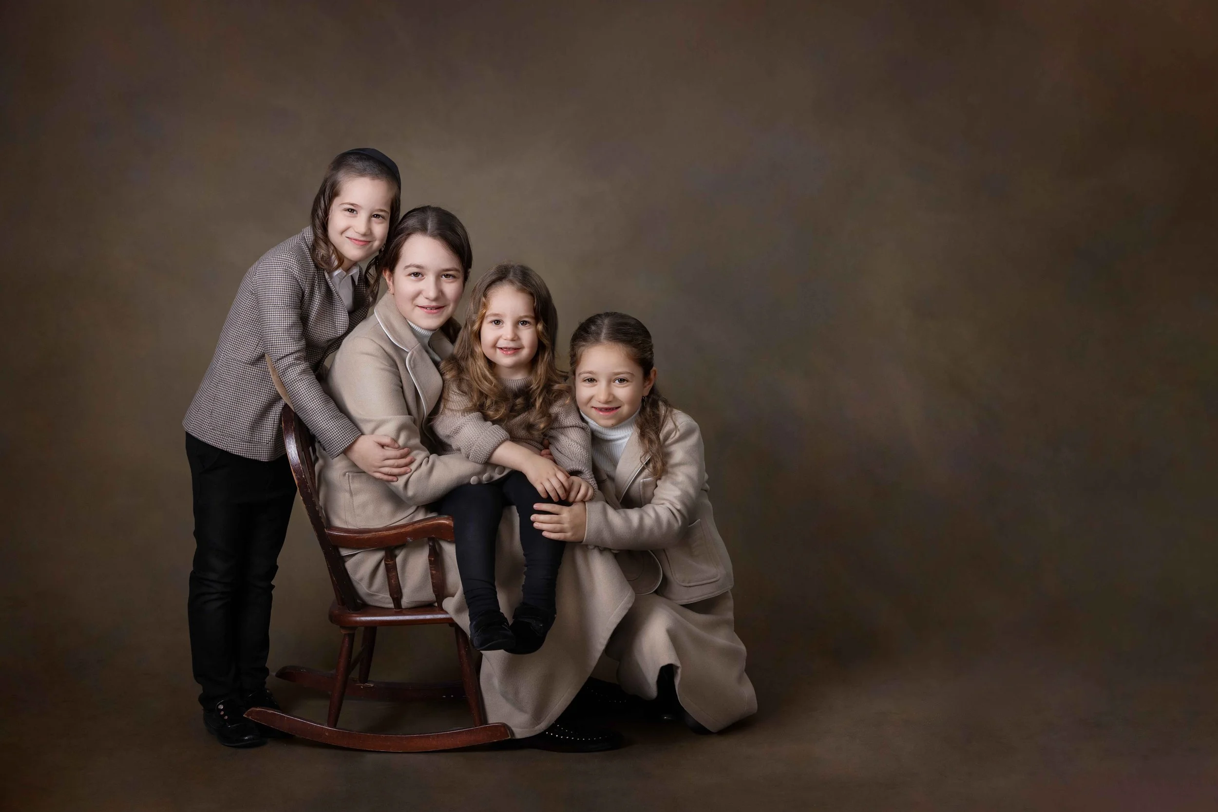 delly photography, Stamford Hill, Golders Green, London, newborn, children, upsherin, outdoor, studio