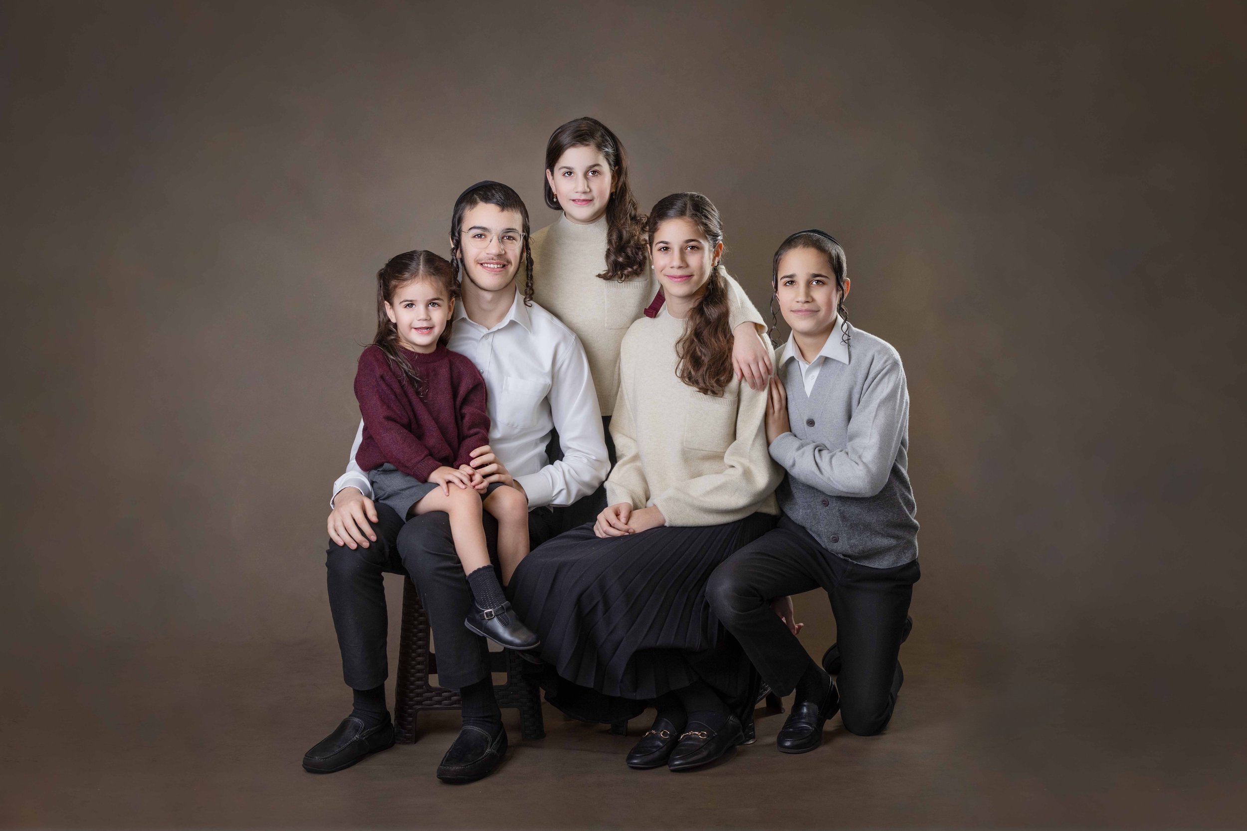 delly photography, Stamford Hill, Golders Green, London, newborn, children, upsherin, outdoor, studio