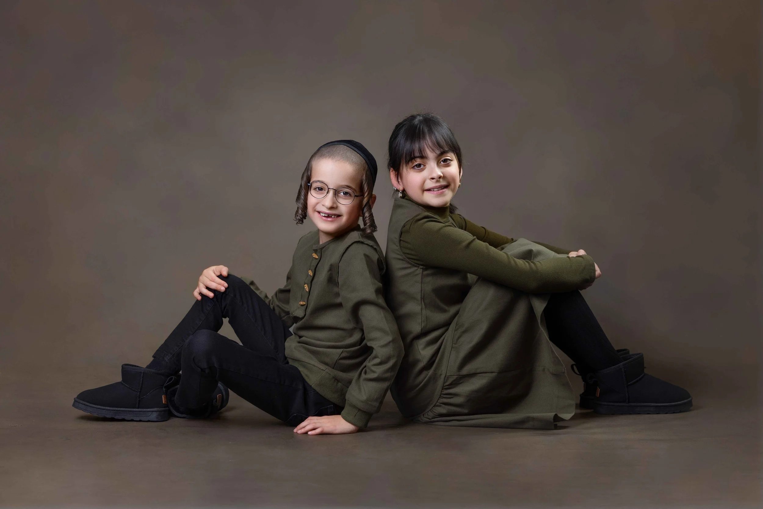 delly photography, Stamford Hill, Golders Green, London, newborn, children, upsherin, outdoor, studio