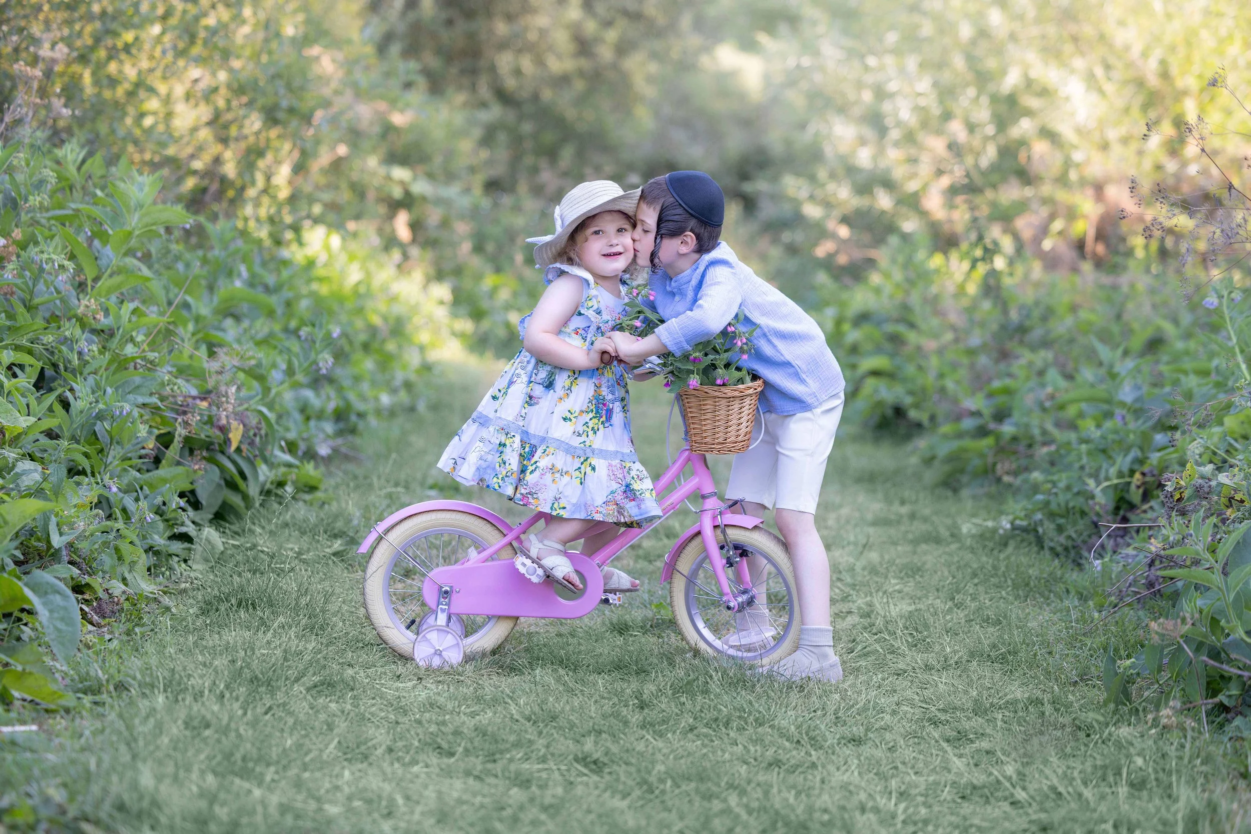 delly photography, Stamford Hill, Golders Green, London, newborn, children, upsherin, outdoor, studio