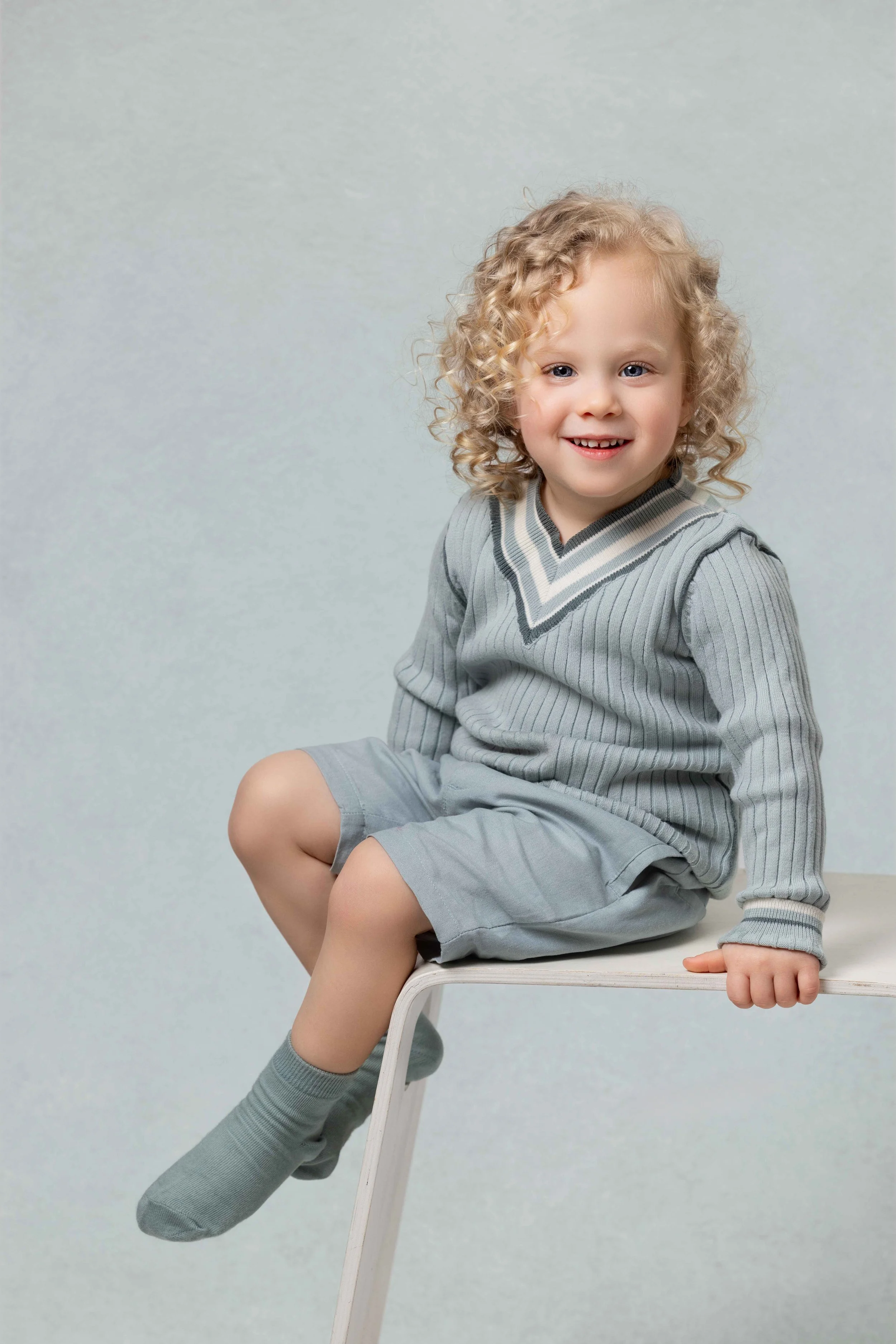 delly photography, Stamford Hill, Golders Green, London, newborn, children, upsherin, outdoor, studio