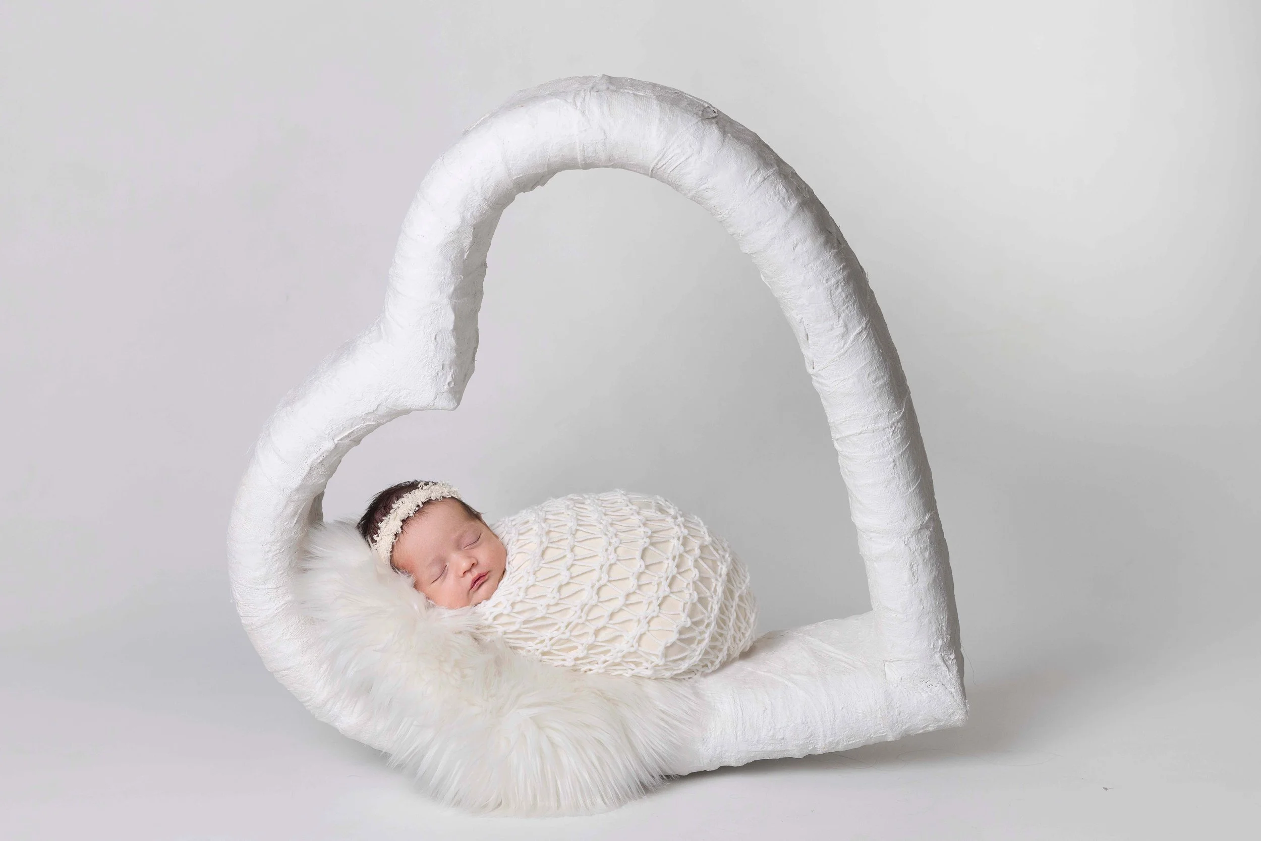 Delly photography, Stamford Hill, Golders Green, London, newborn, children, upsherin, outdoor, studio