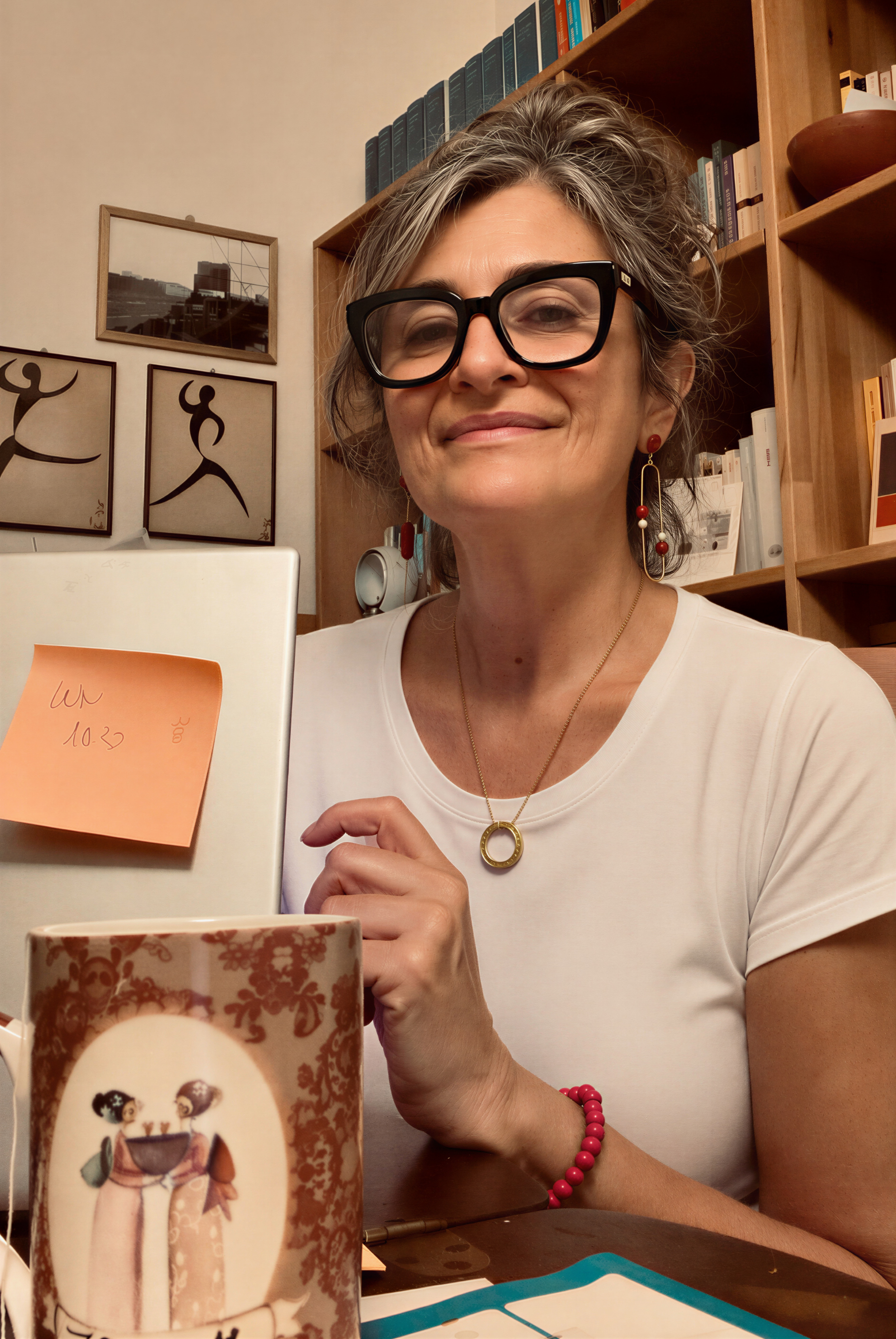 Marina Stoppelli, native Italian language specialist. EN/FR to Italian translation, MTPE and SEO copywriting for global brands.