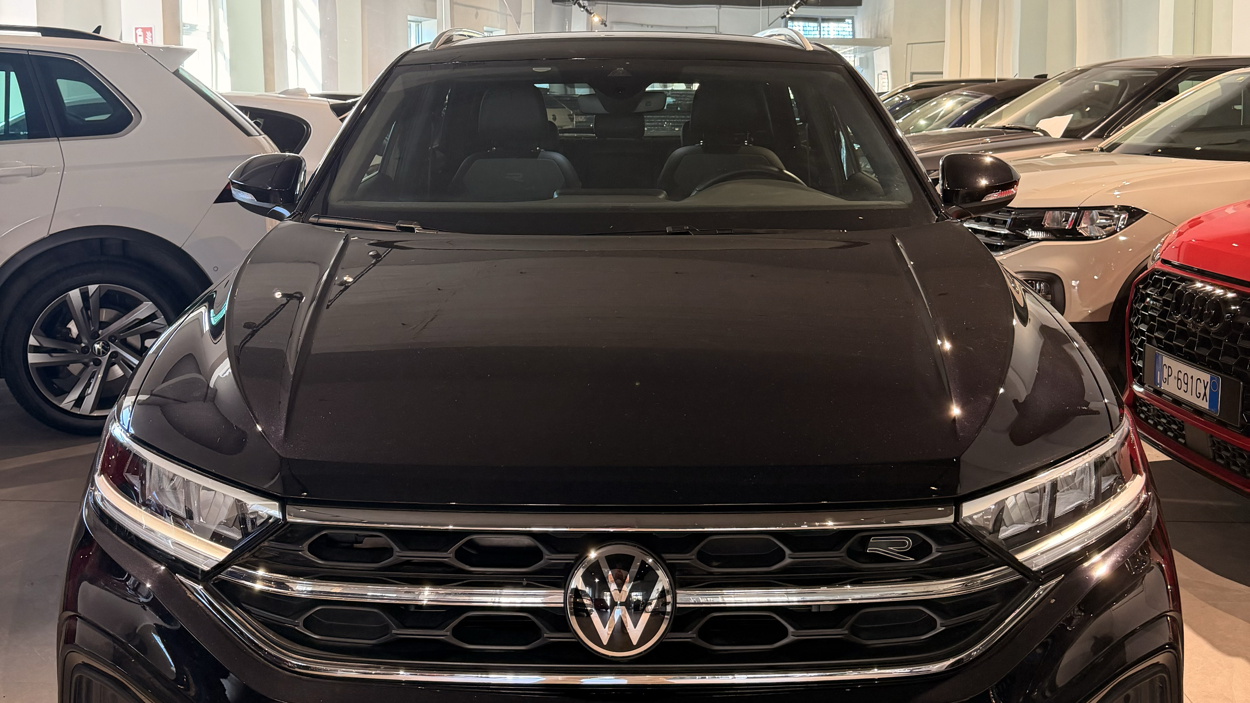 Auto Volkswagen nera 