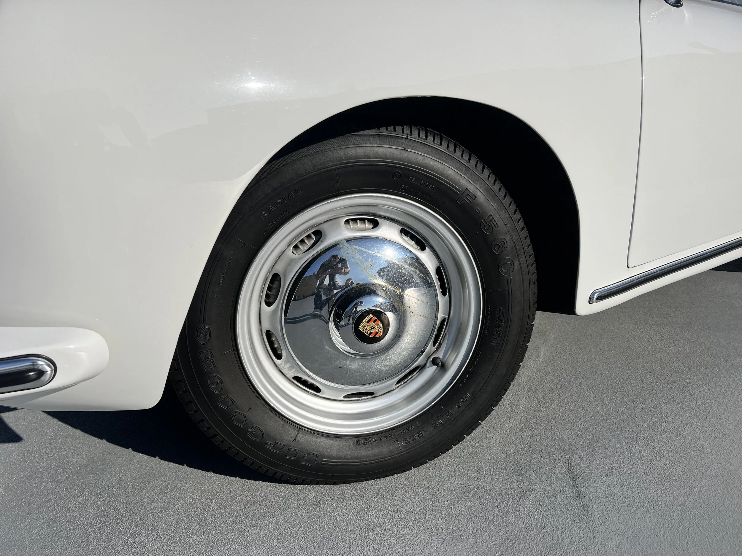 Particolare di una Porsche d'epoca