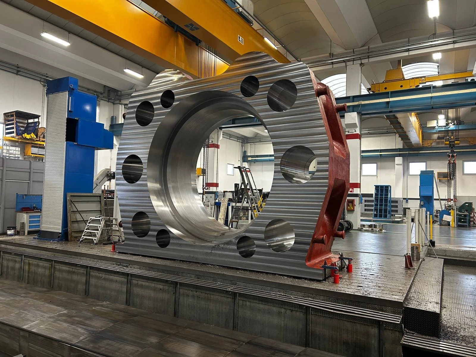 Aluminum extrusion press