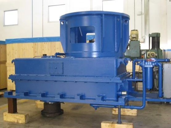 Speed increaser undergoing overhaul