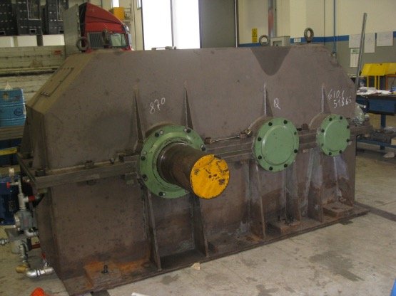 Casing closure of overhauled gearbox
