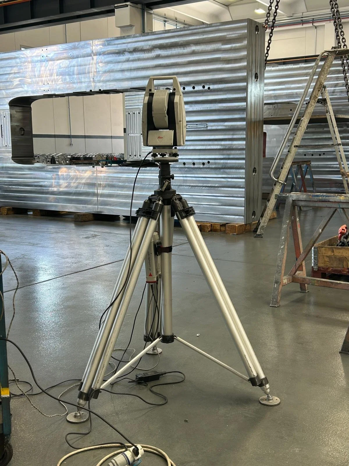 Laser Leica AT401