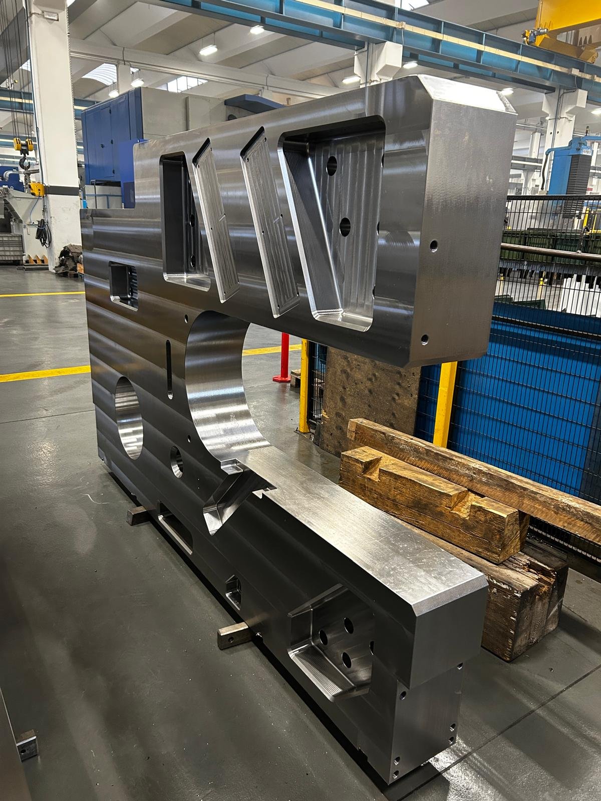 Clamping vise