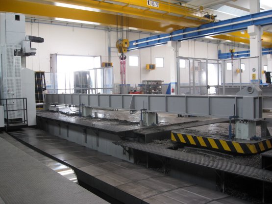 Furnace charging beam, length 16,000 mm
