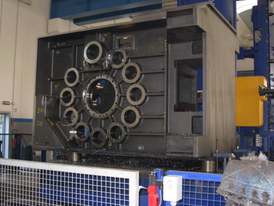 Transfer machine base