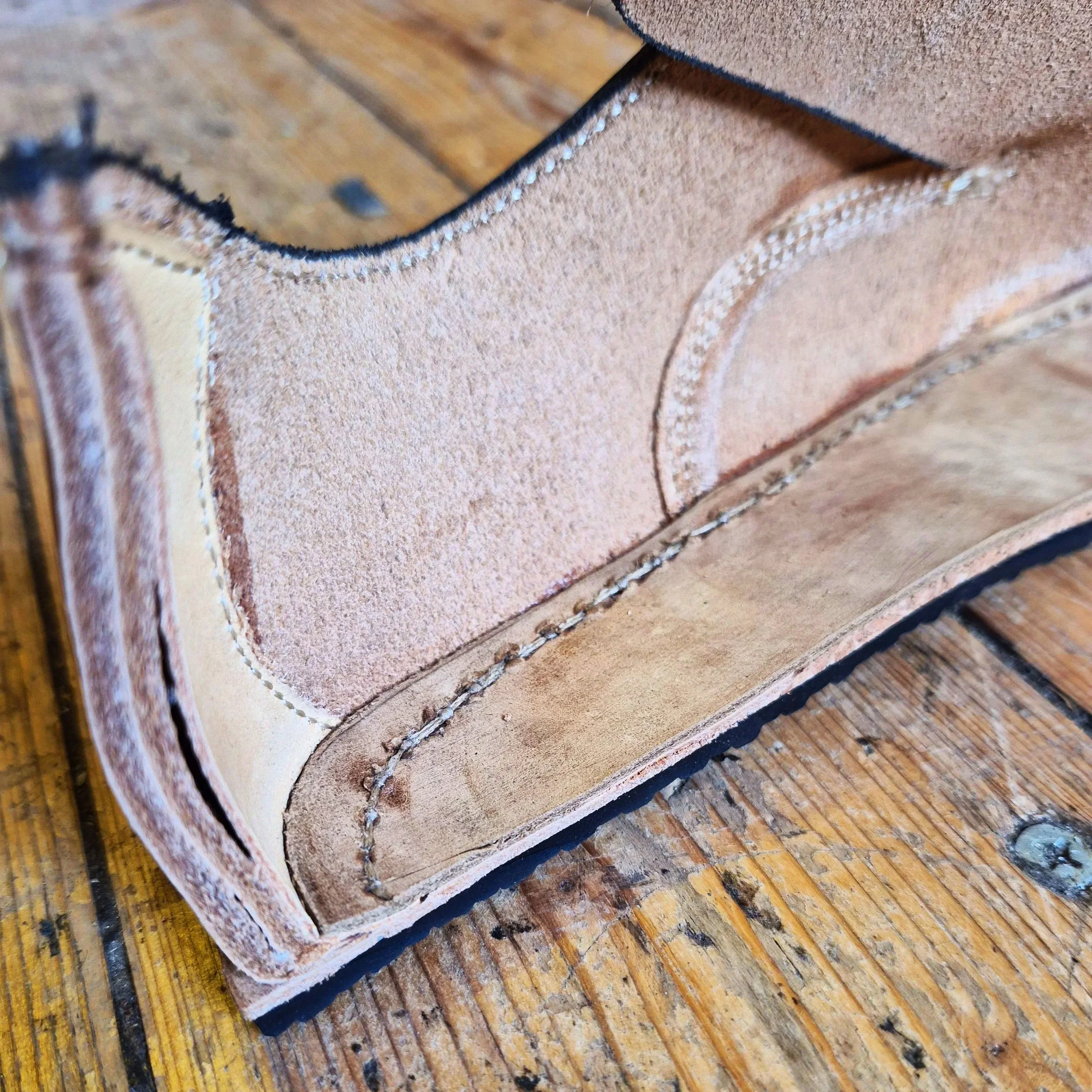 Rahmengenähte Barfußschuhe – die traditionellste Machart, neu gedacht