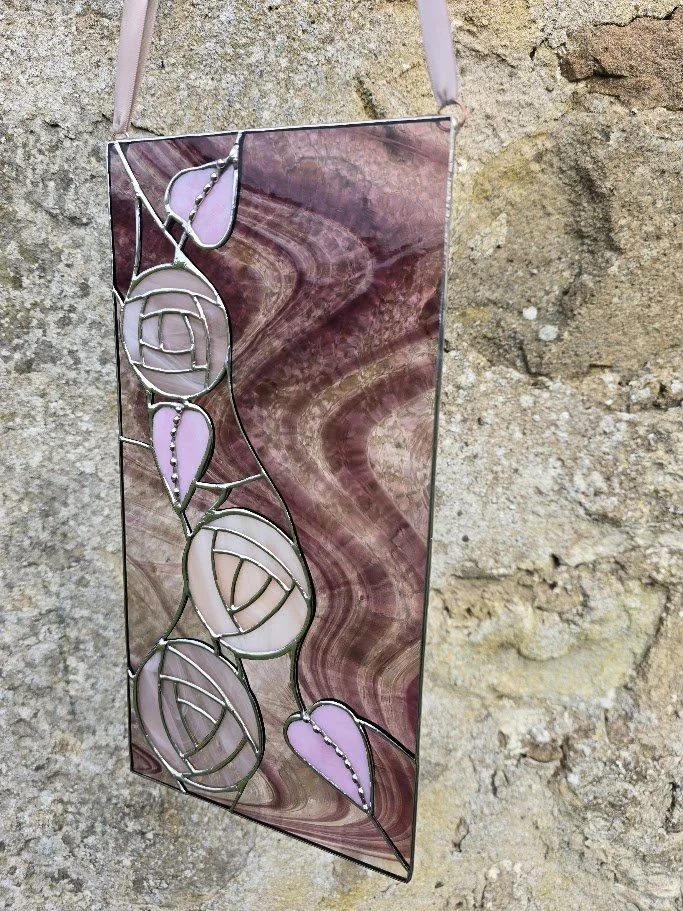 Rennie-mackintosh-stained-glass-jpg.jpg