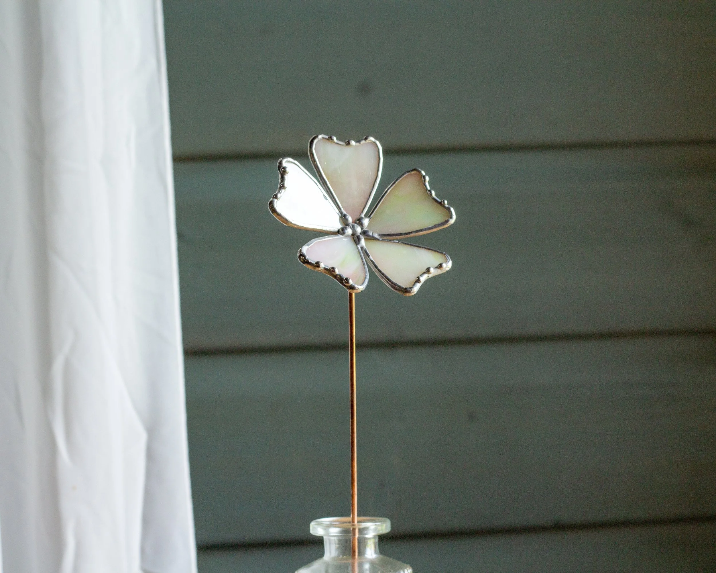 Stained-glass-flower-jpg.jpg