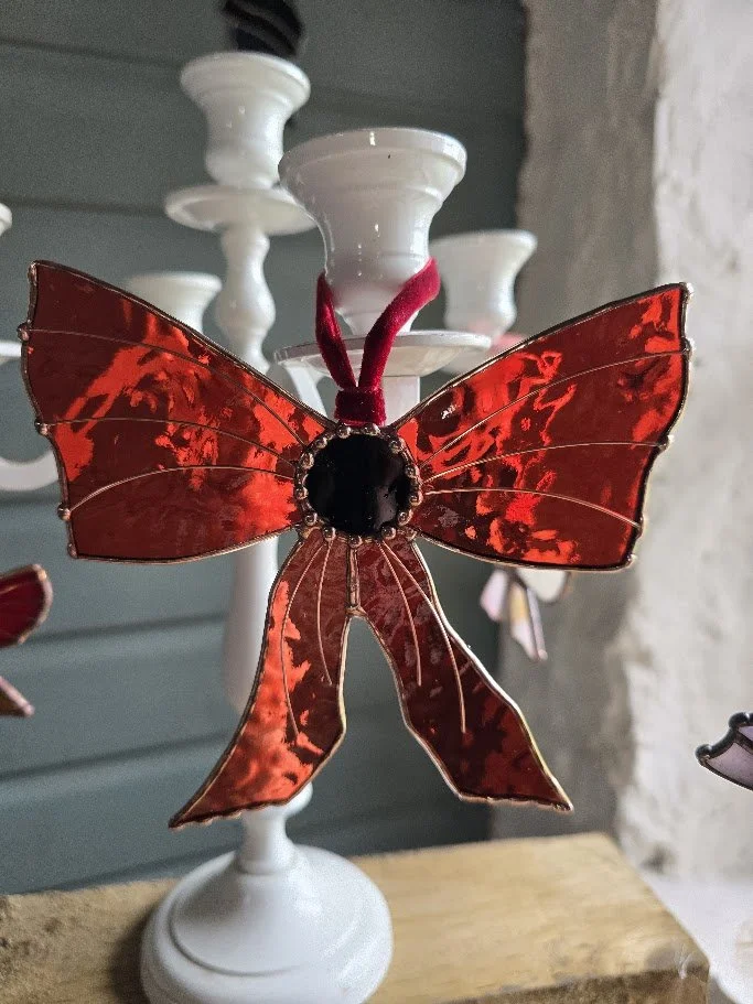 Red Festive Bow