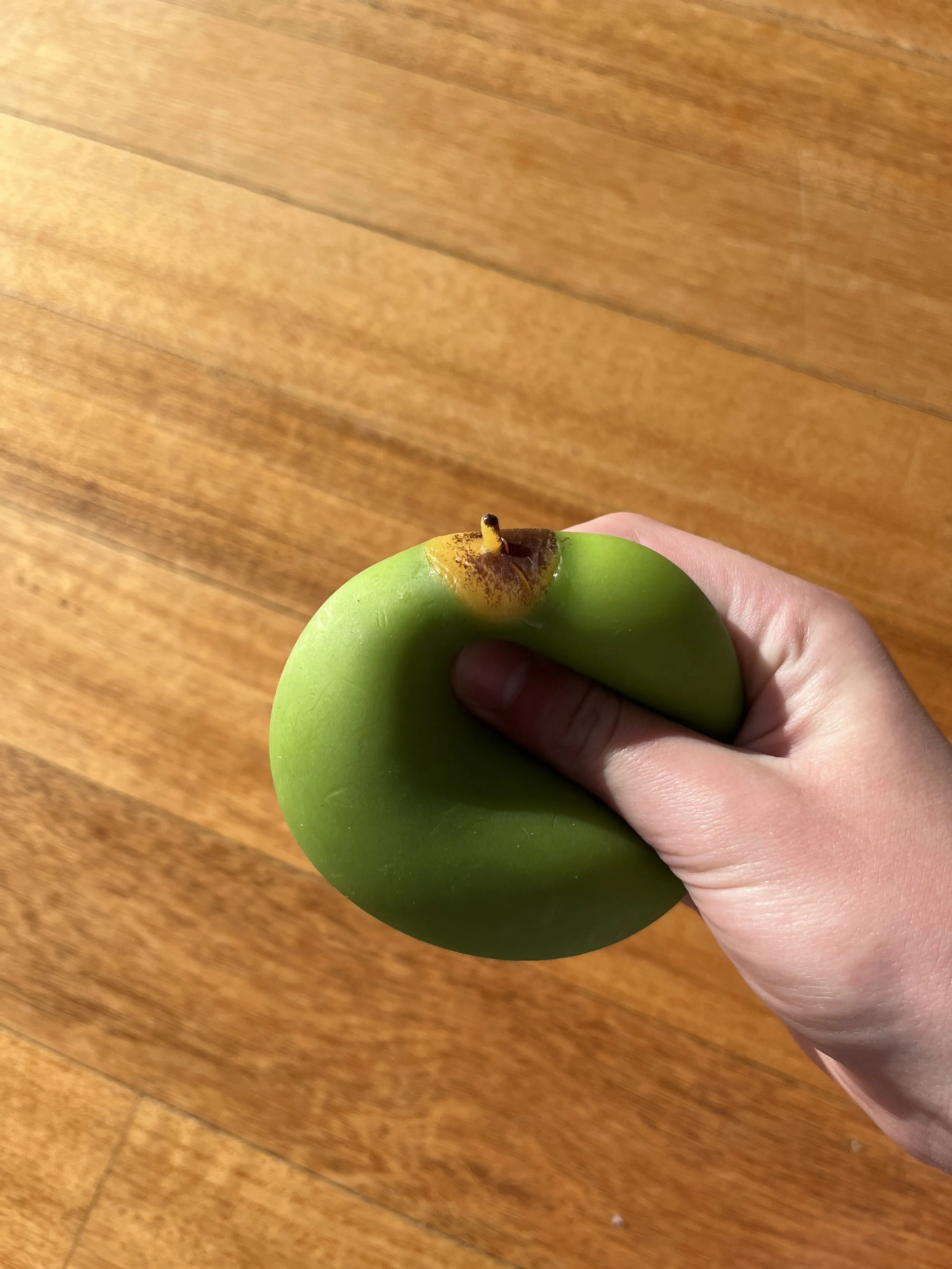 Colour change mango squish