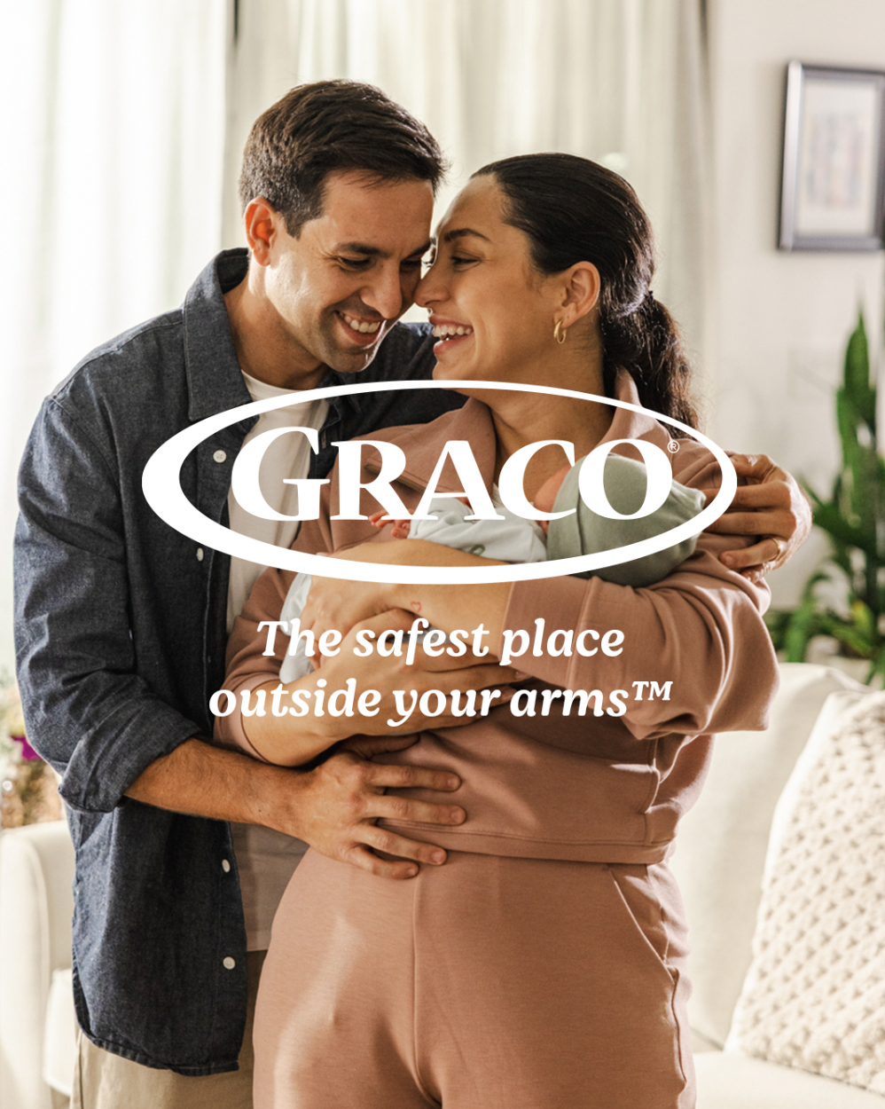 Graco Safest Place Outside Your Arms