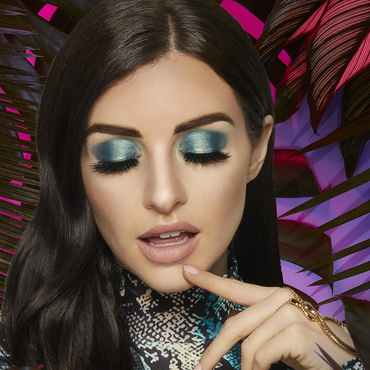 Unleashed_Young Wild & Cruelty Free Palette_mo.jpg